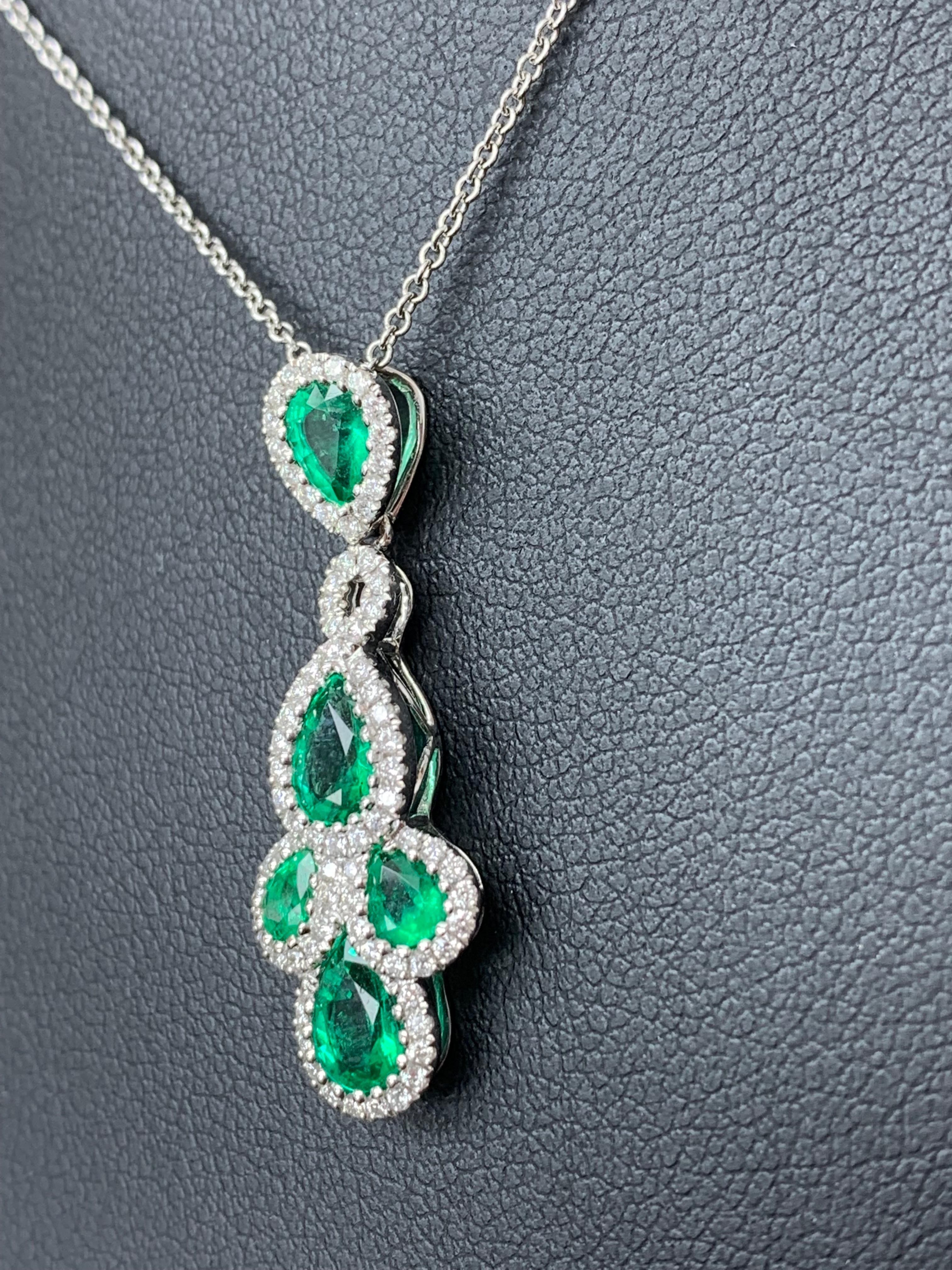 1,19 Karat birnenförmiger Smaragd und Diamant-Anhänger Halskette aus 18K (Moderne) im Angebot