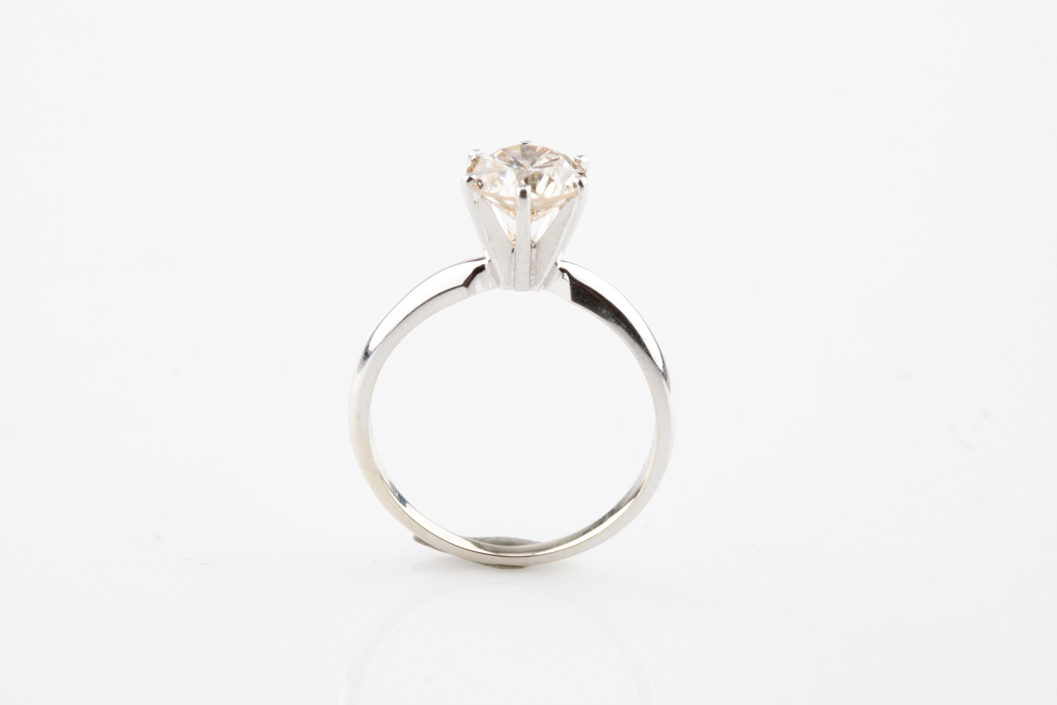 1,19 Karat runder Diamant 14 Karat Weißgold Solitär Verlobungsring im Zustand „Hervorragend“ im Angebot in Sherman Oaks, CA