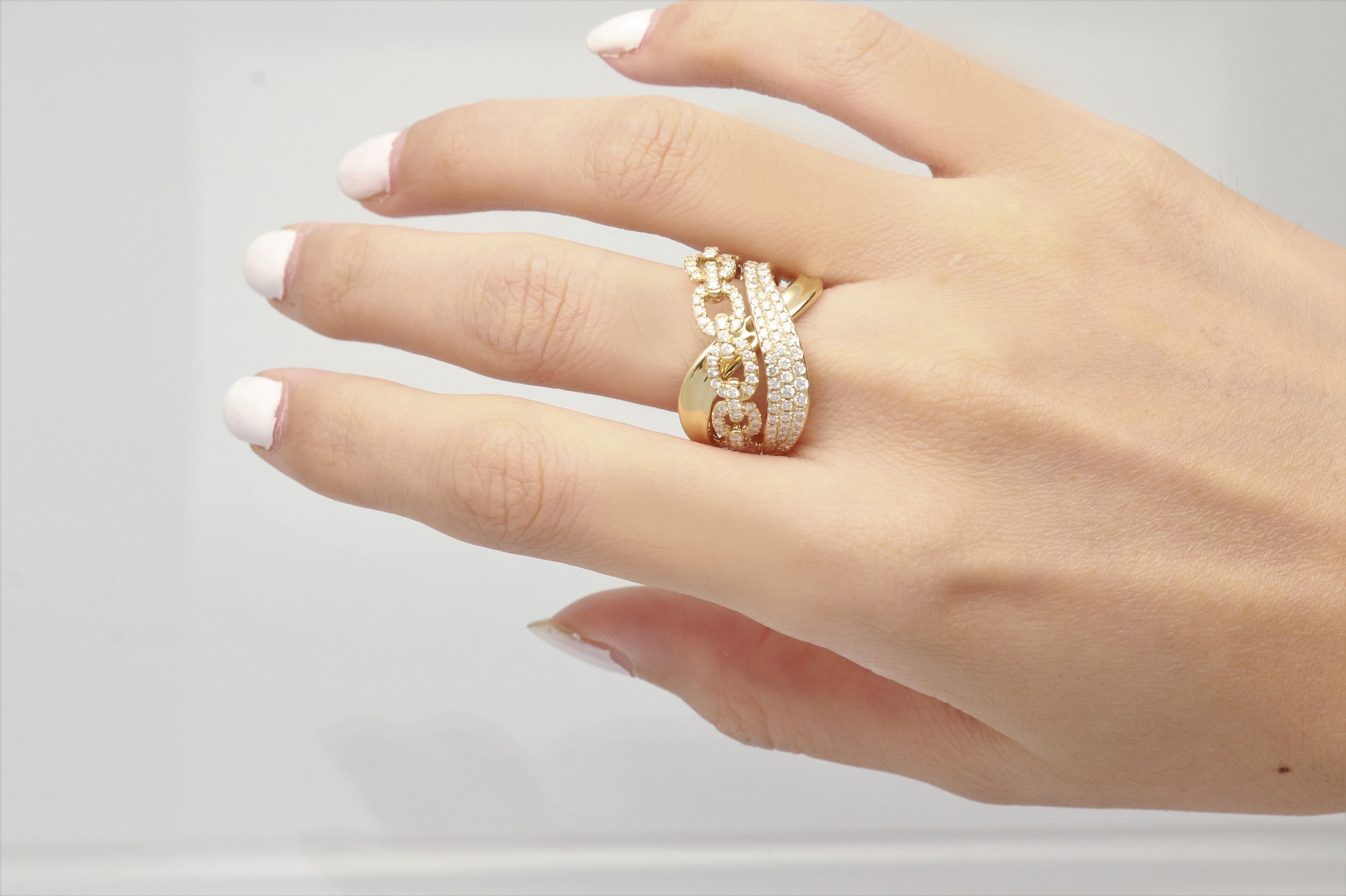 Schmücken Sie sich mit Eleganz mit diesem Ring aus 18-karätigem Gelbgold von Gin & Grace. Dieser Ring besteht aus weißen Diamanten im Rundschliff (146 Stück) mit 1,27 Karat. Dieser Ring wiegt 9.52 Gramm. Dieser zarte Ring ist auf Hochglanz poliert.