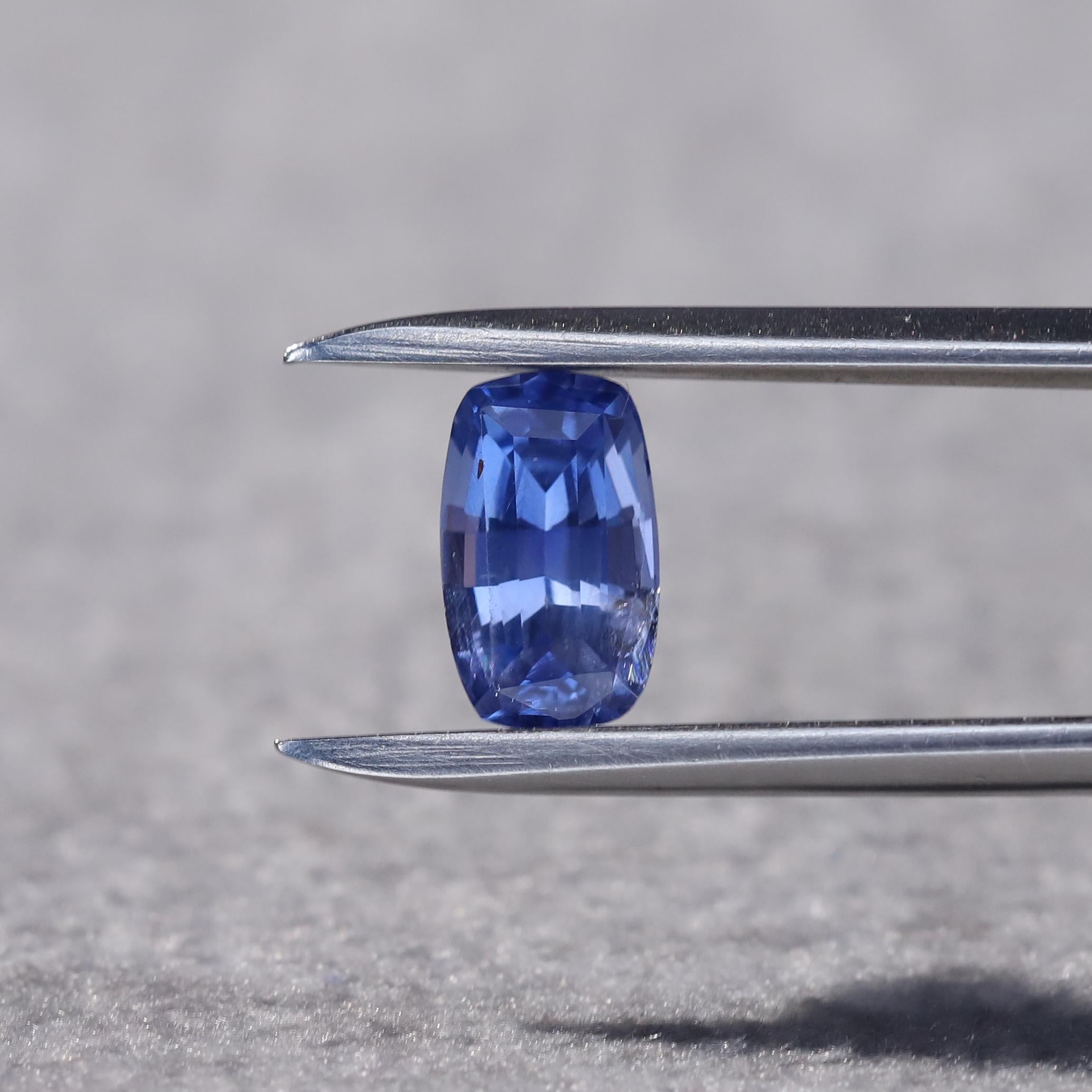 This charming medium-toned ceylonese blue sapphire exudes the tranquility of the pristine waters of a serene lake.

Natural unheated medium blue sapphire. Sourced from ceylon. 1.19 ct. 

This magnificent blue sapphire by KNS Gems is available for