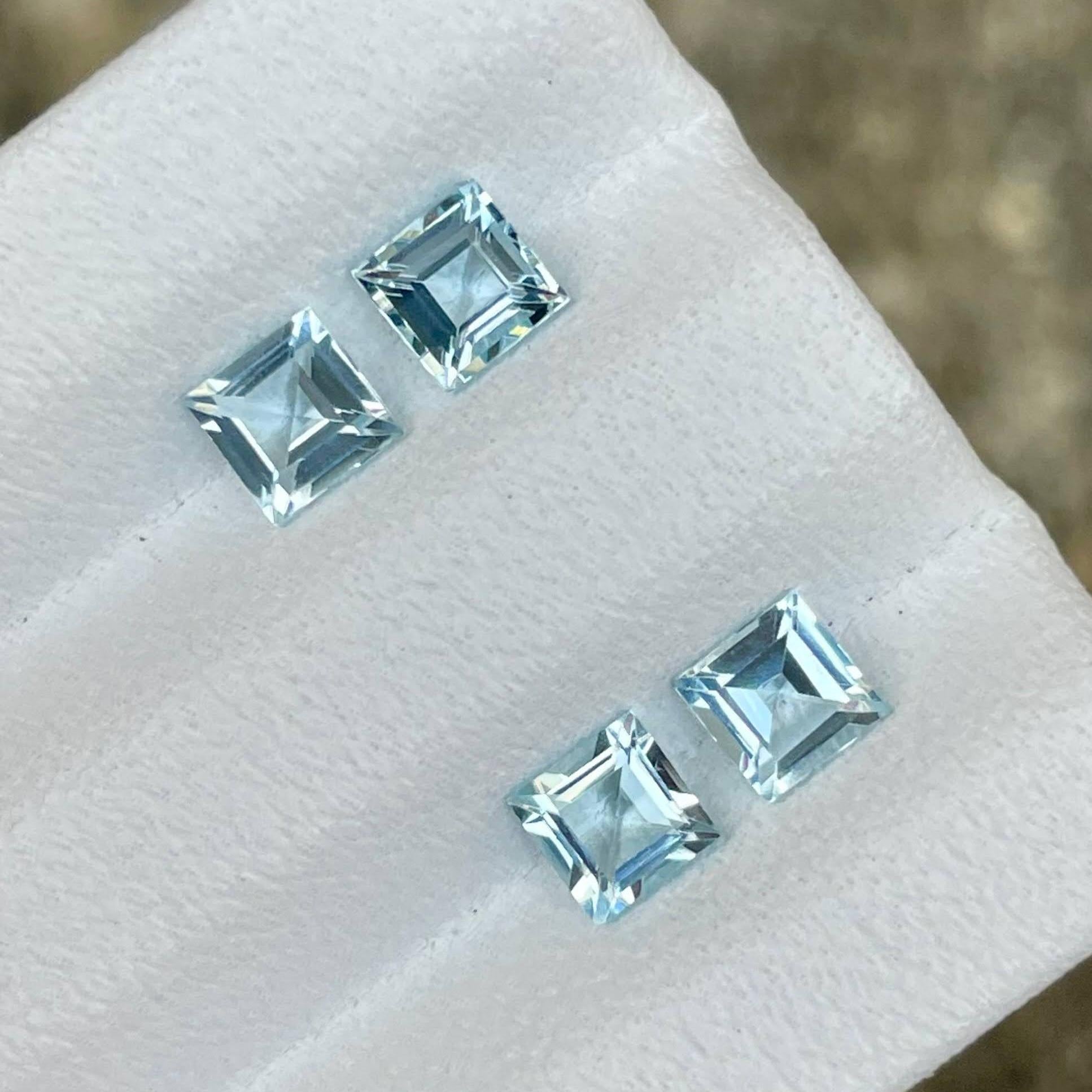 1.19 carats 4 Piece Aquamarine Set Baguette Cut Natural African Gemstones For Sale 2