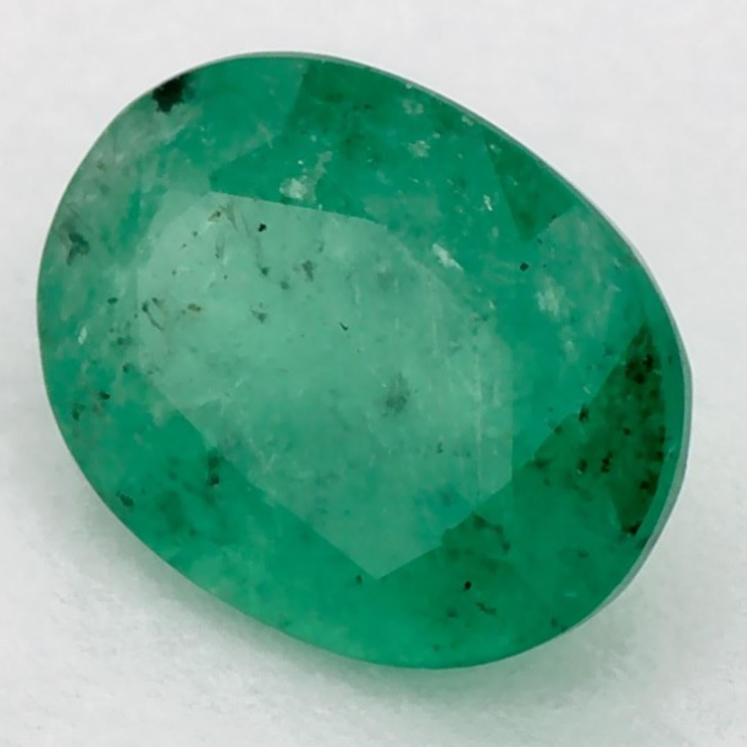 Con un vibrante tono verde, la piedra de nacimiento de mayo es un símbolo del renovado crecimiento primaveral. 

Explora la vibrante colección de esmeraldas, rubíes y zafiros de nuestra tienda, disponibles como gemas sueltas y combinadas con nuestra