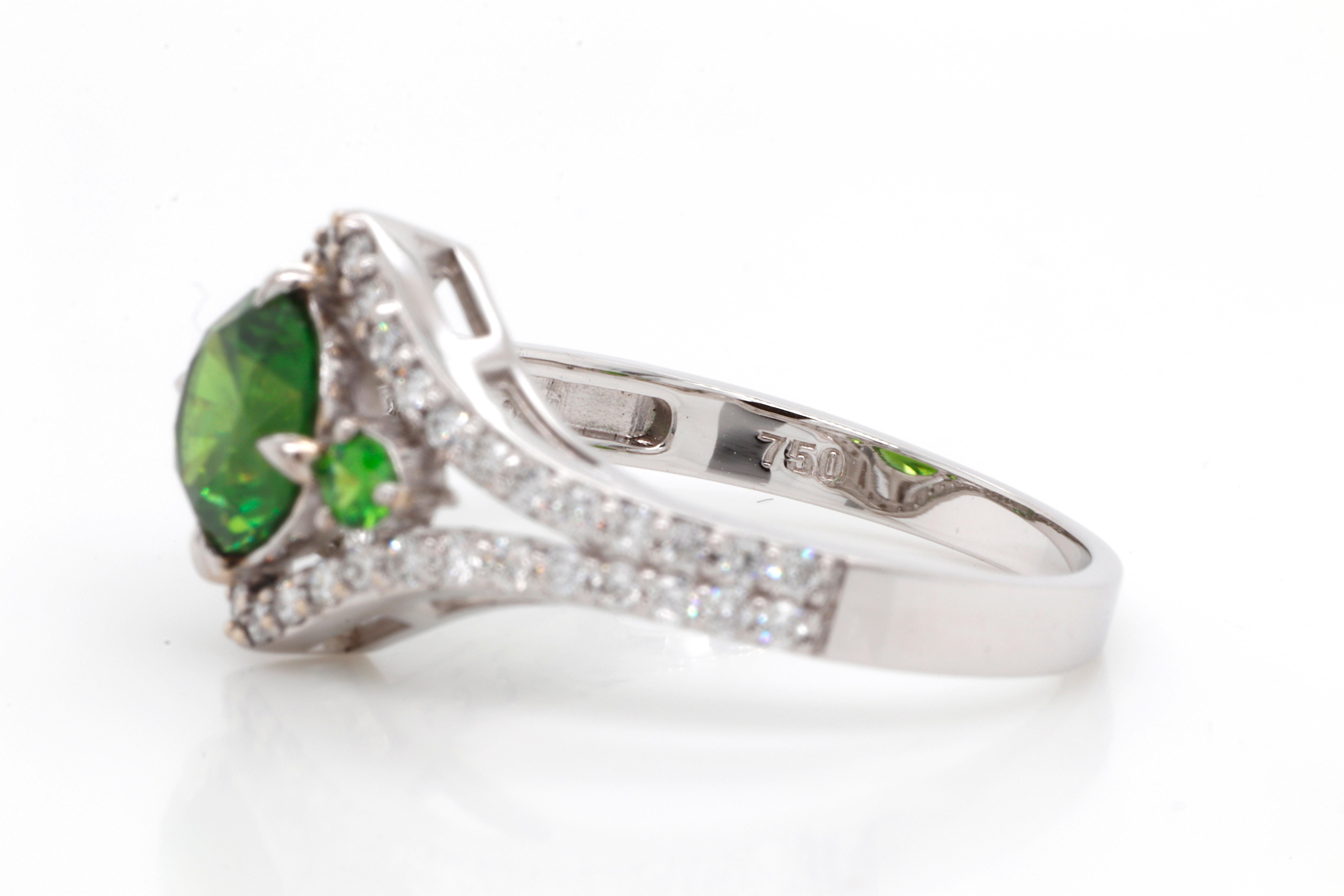 Round Cut 1.19 Carat Russian Demantoid 18 Karat Gold Diamond Engagement Fashion Ring For Sale