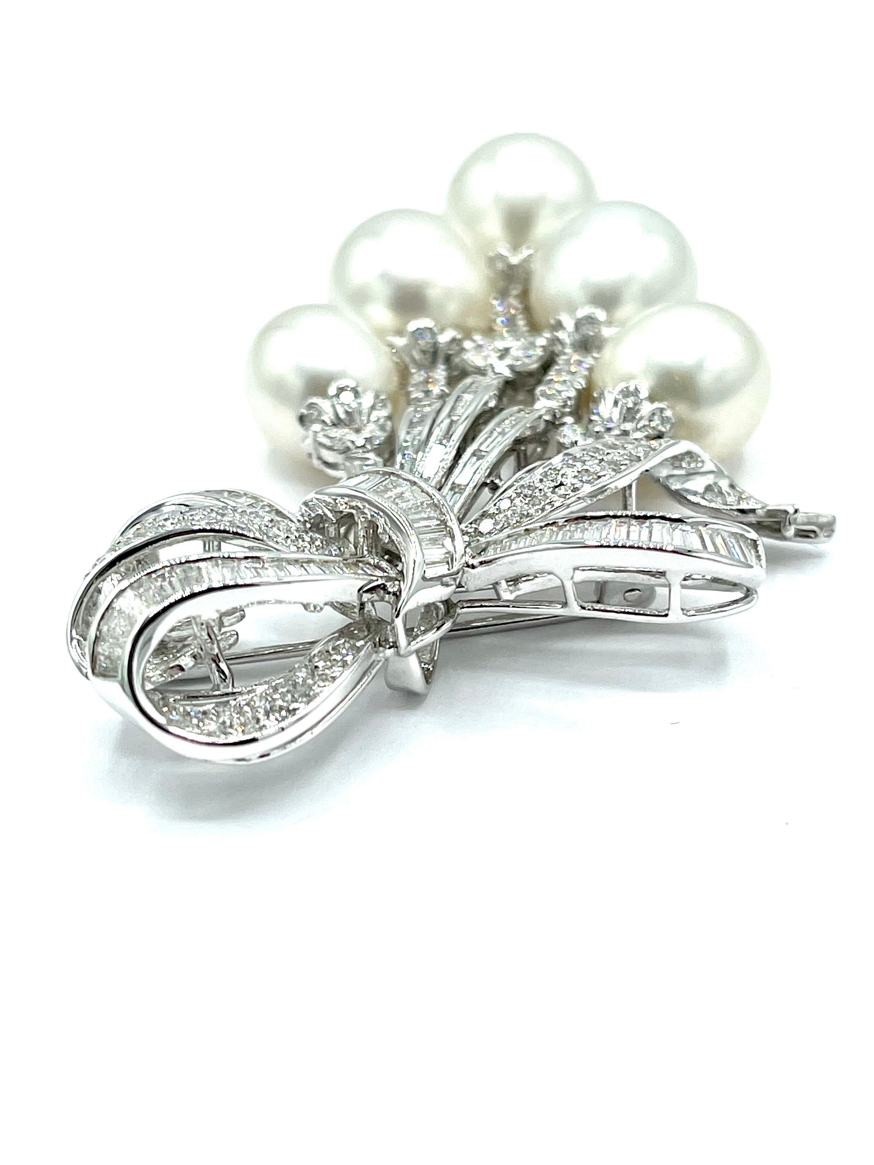 South Sea Pearl and Diamond 18k White Gold Pendant Brooch In Excellent Condition In Chevy Chase, MD