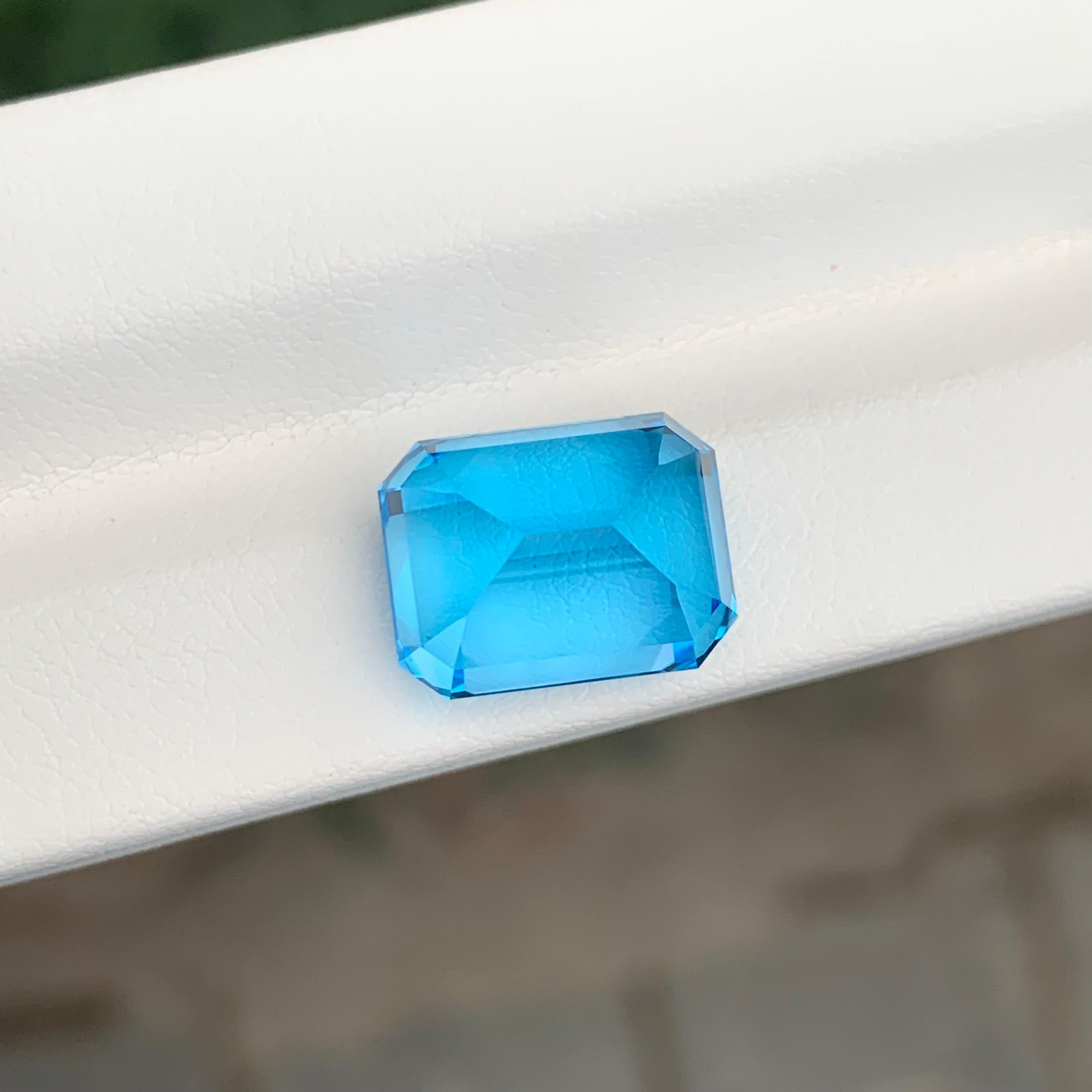 Loose Swiss Blue Topaz

Weight: 11.90 Carats
Dimensions: 12.9 x 9.9 x 9.2 Mm
Origin: Brazil
Shape: Emerald
Color: Blue
Certificate: On Demand

Benefits Of Wearing Swiss Blue Topaz Stone:
It helps to improve communication and self-expression.
It