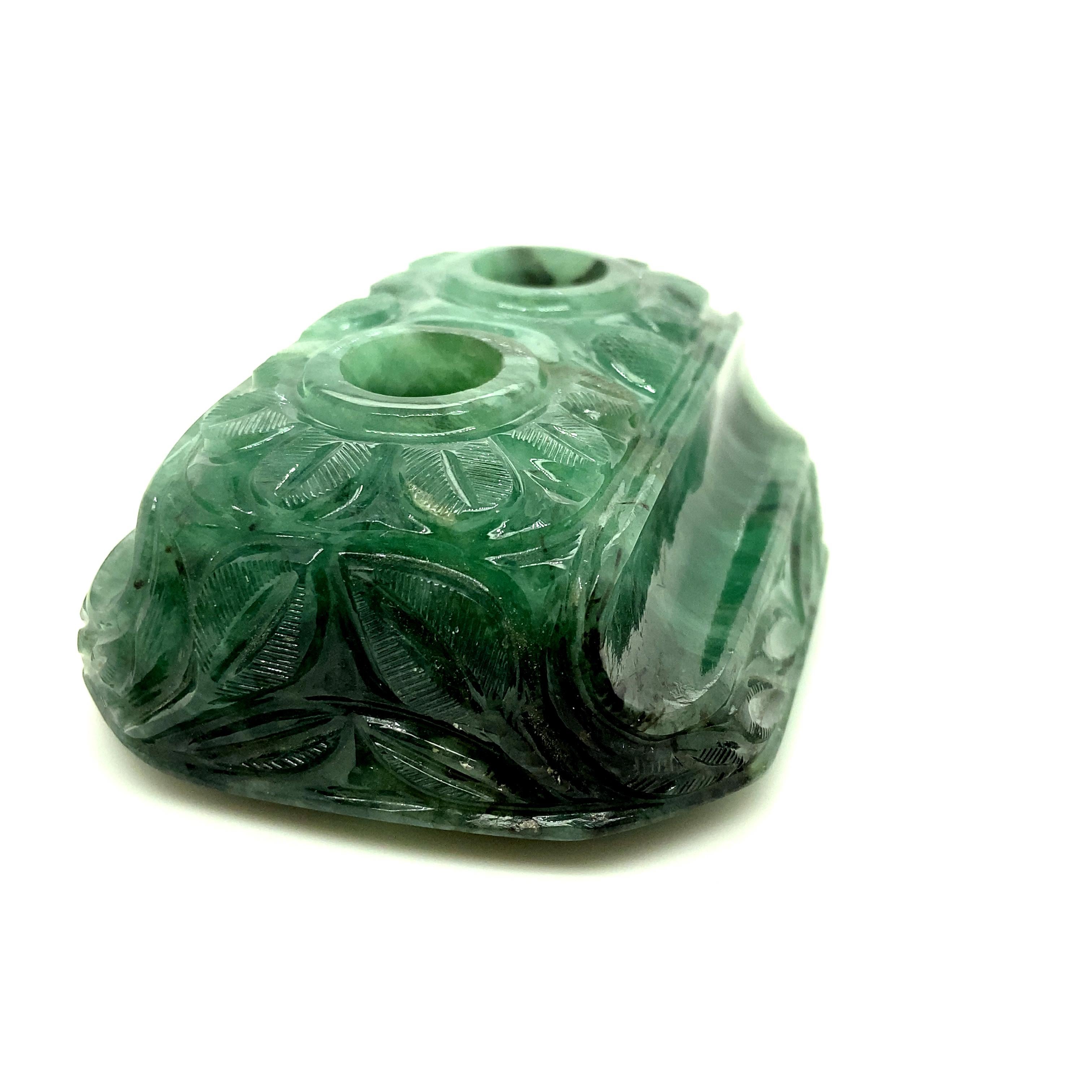 1191 Carat Carved Emerald Pen Holder In New Condition For Sale In Hong Kong, HK