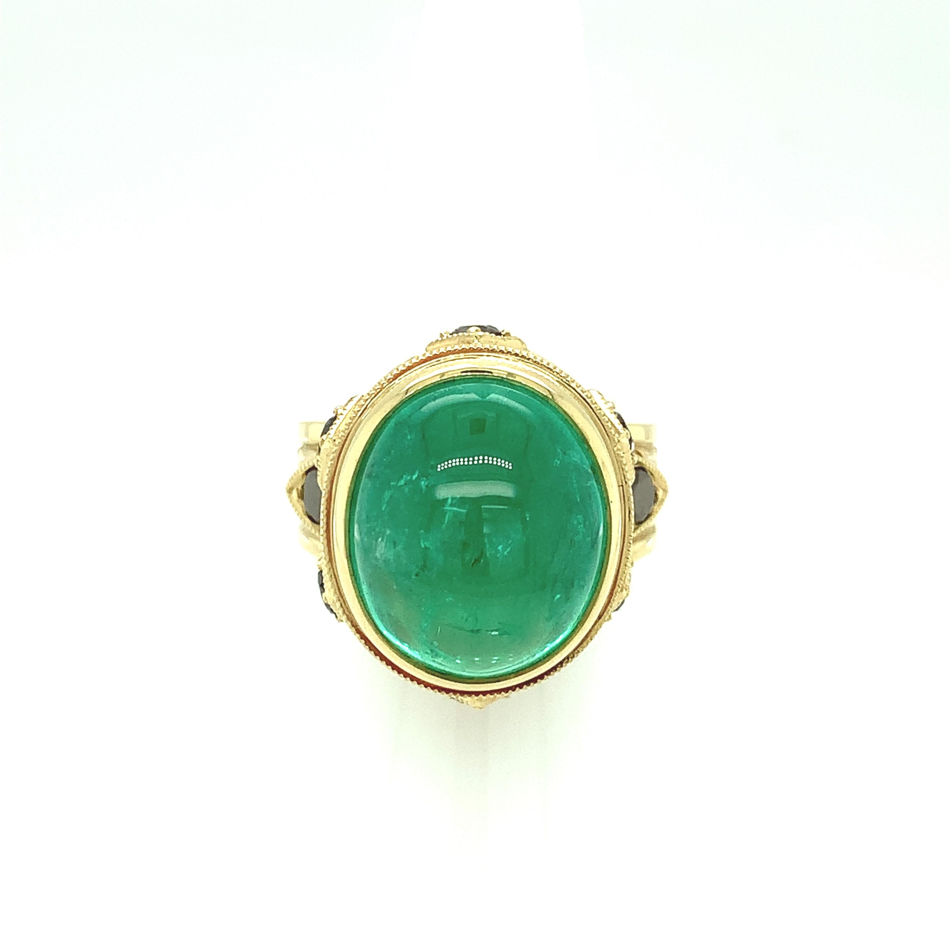 11.91 Carat Emerald Cabochon, Black Diamond Yellow Gold Dome Engraved Bezel Ring 3