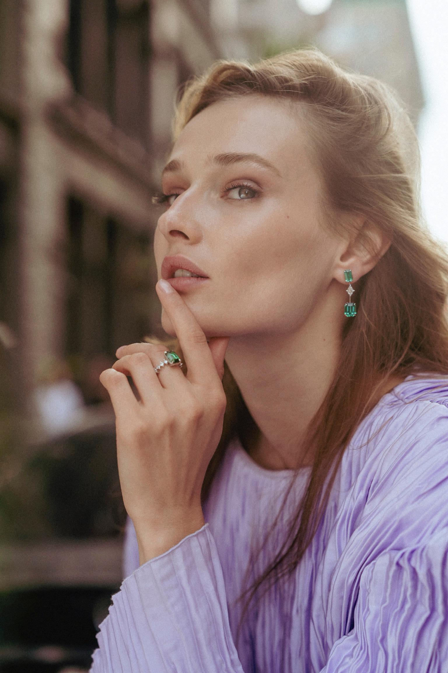 11,91 ct. Boucles d'oreilles Cuprian Tourmaline, or blanc 18 carats Neuf - En vente à Brooklyn, NY