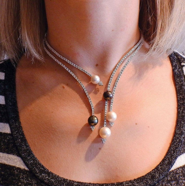 11.92 Carat Diamond Gold South Sea Pearl Necklace For Sale at 1stDibs