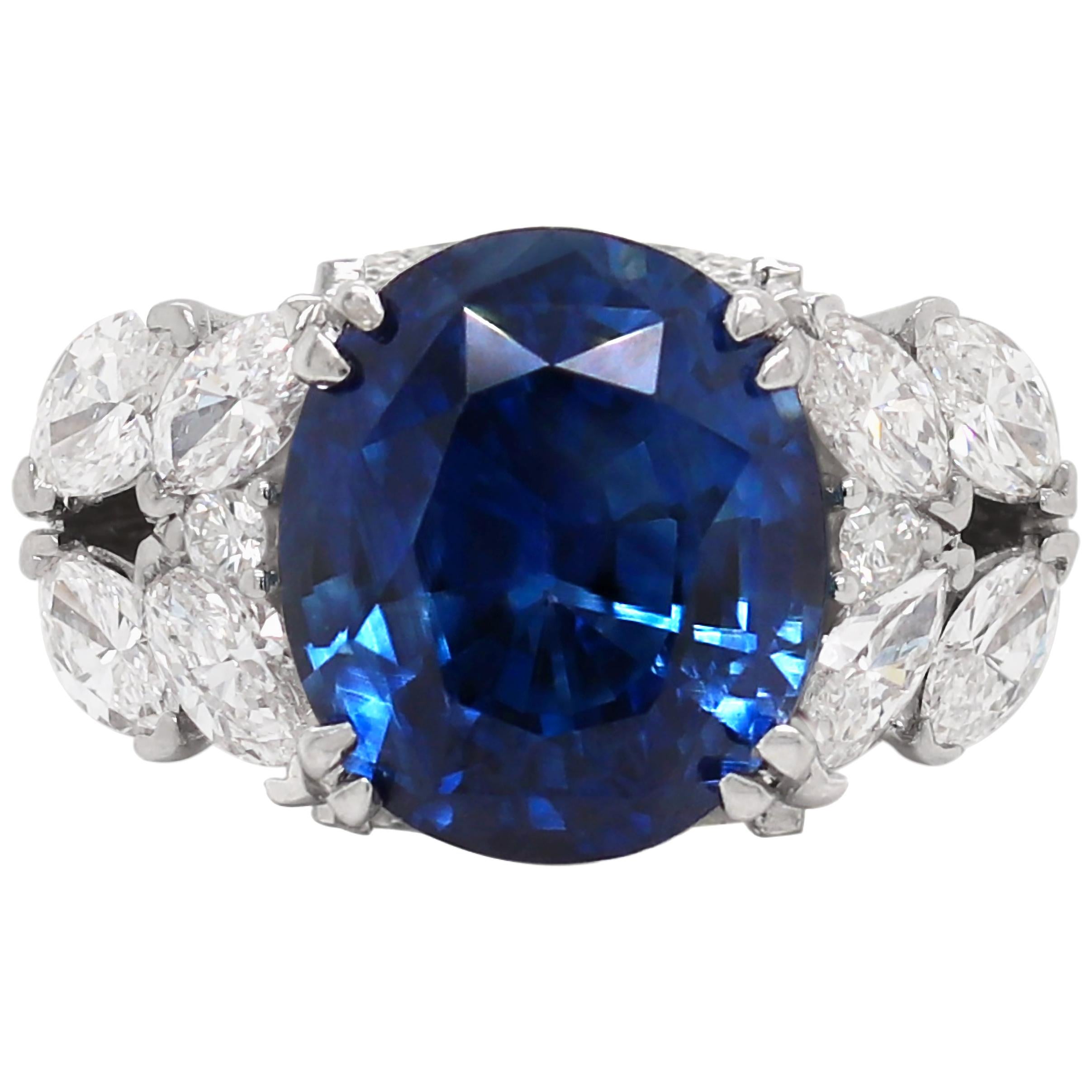 11.92 Carat Natural Unheated Blue Sapphire and Diamond 18ct Gold Cocktail Ring