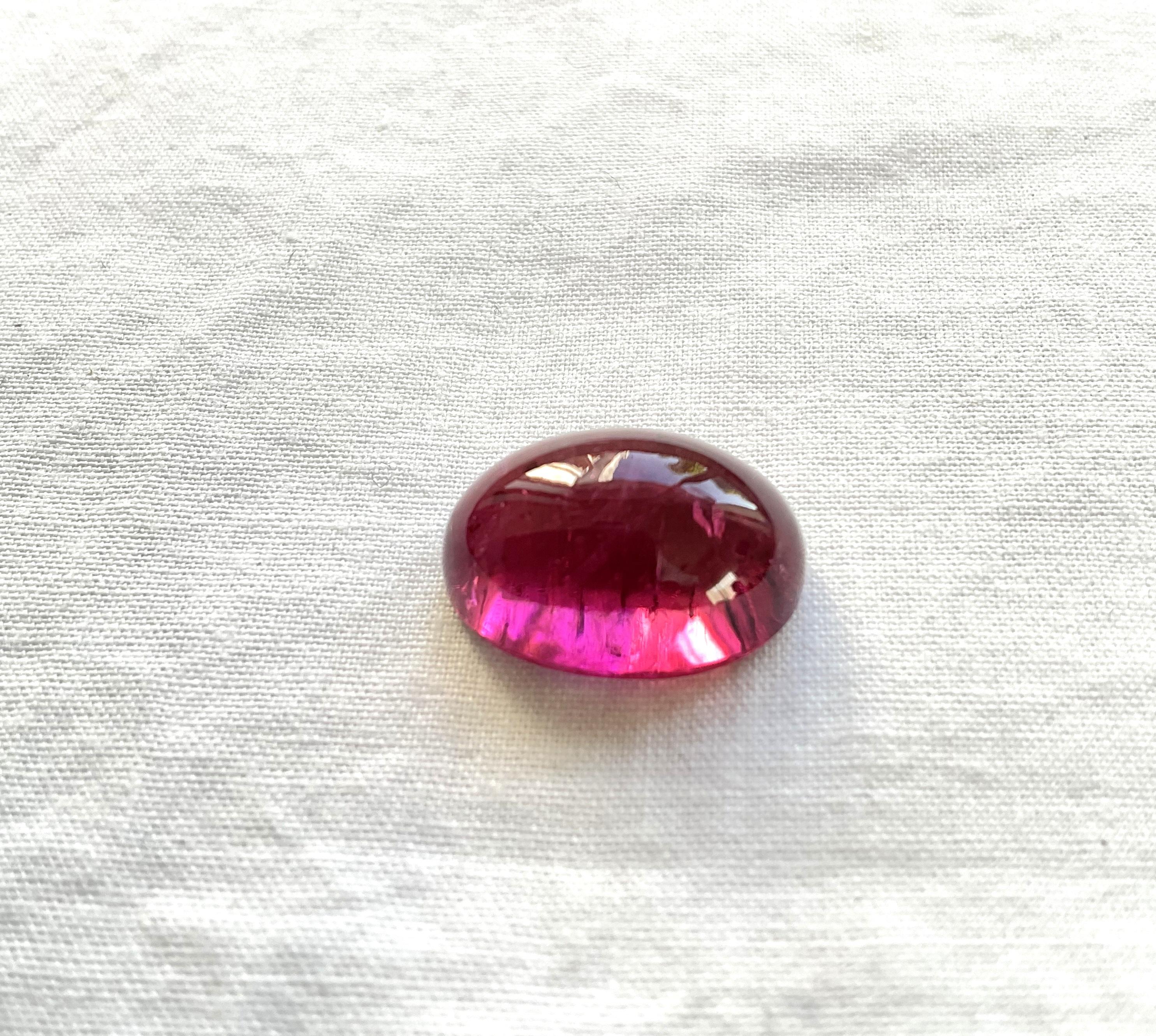 This is a one of a kind of rubellite tourmaline with vivid color tone.
Gemstone - Rubellite Tourmaline
Weight -  11.93 Ct
Size - 16.24x11.50 MM
Piece - 1

