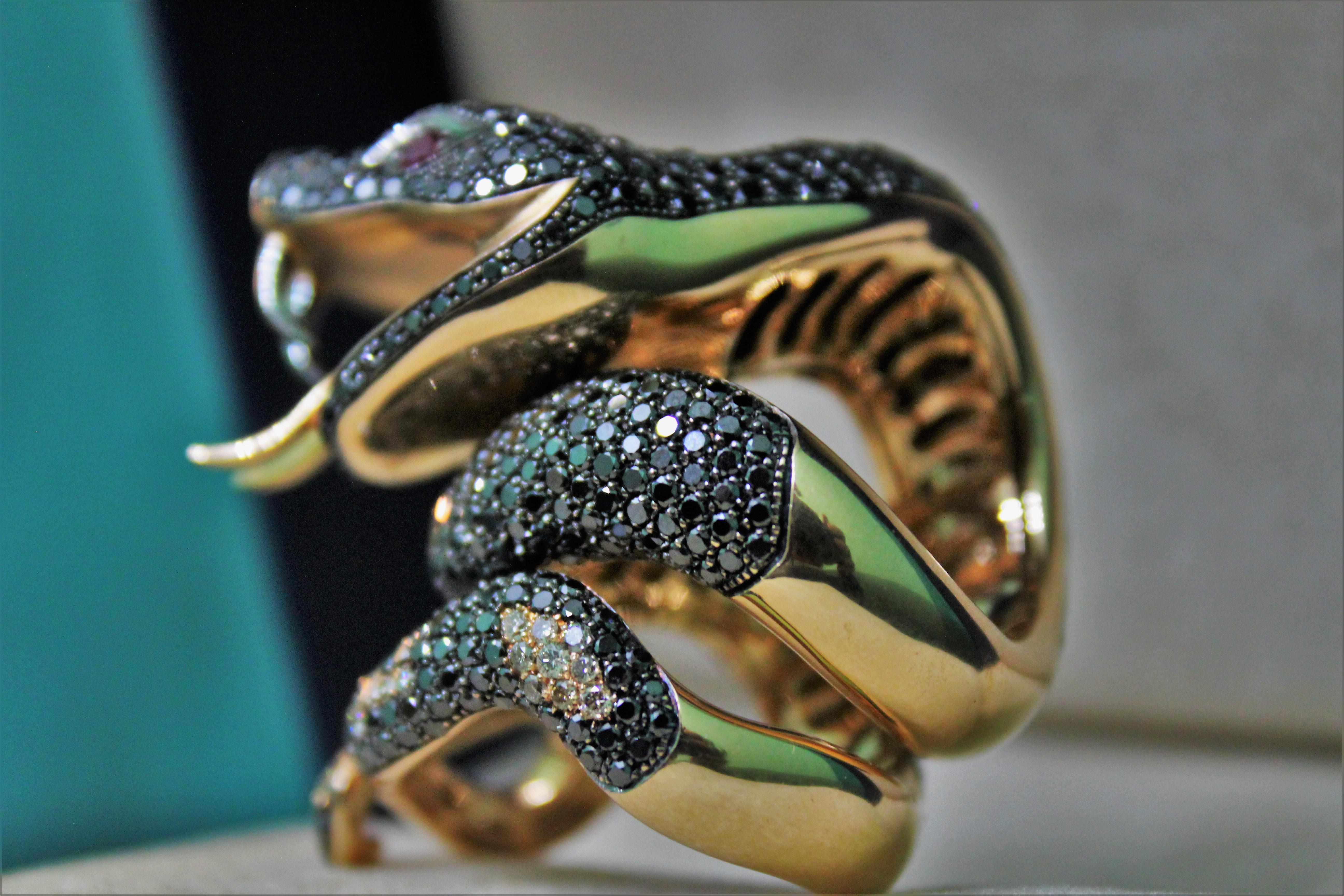 11.95 Carat Black Diamonds 2.44 Brown Diamonds 18 Karat Gold Snake Fashion Ring For Sale 9