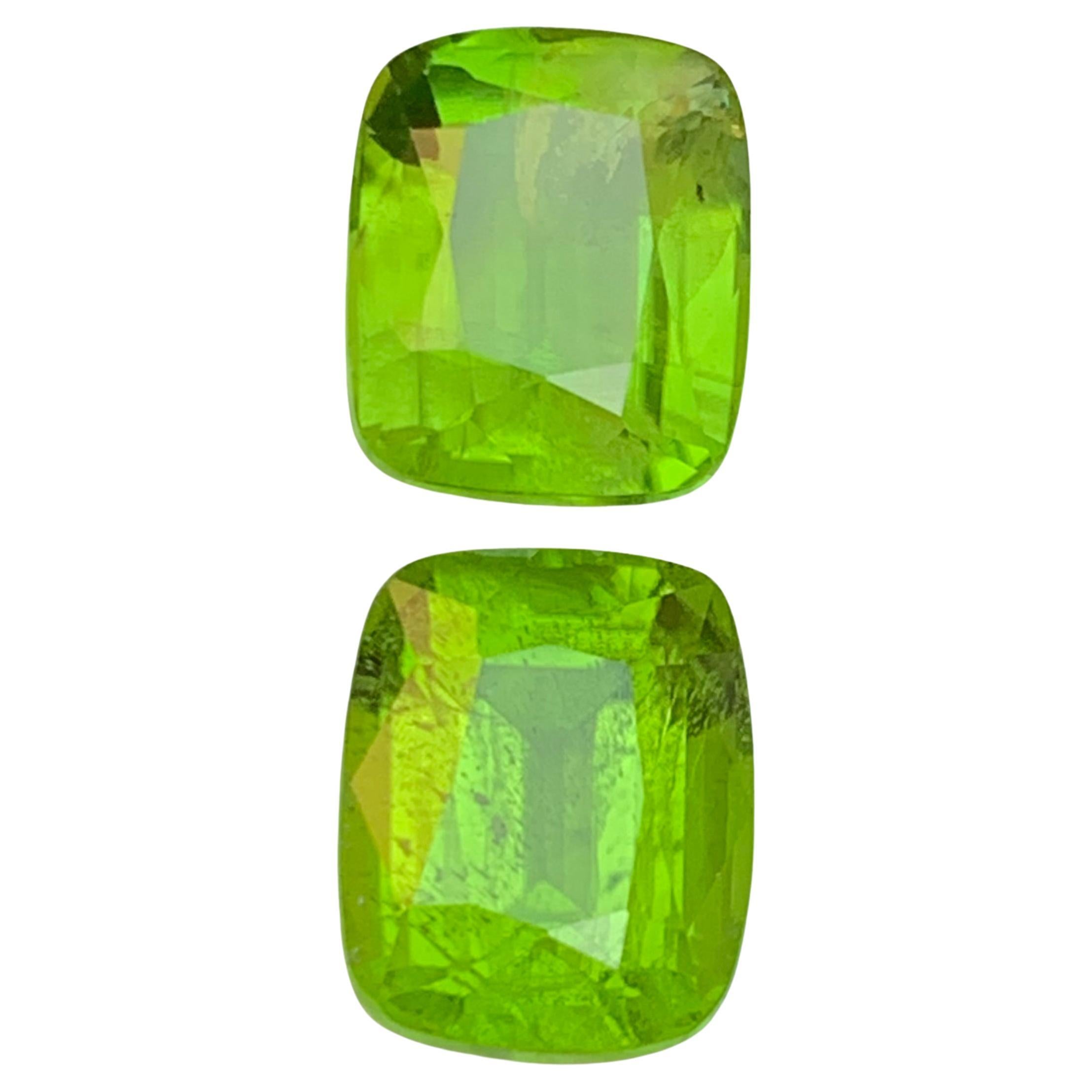 11.95 Carat Vivid Green Natural Peridot Cushion Cut Loose Gemstones for Jewelry