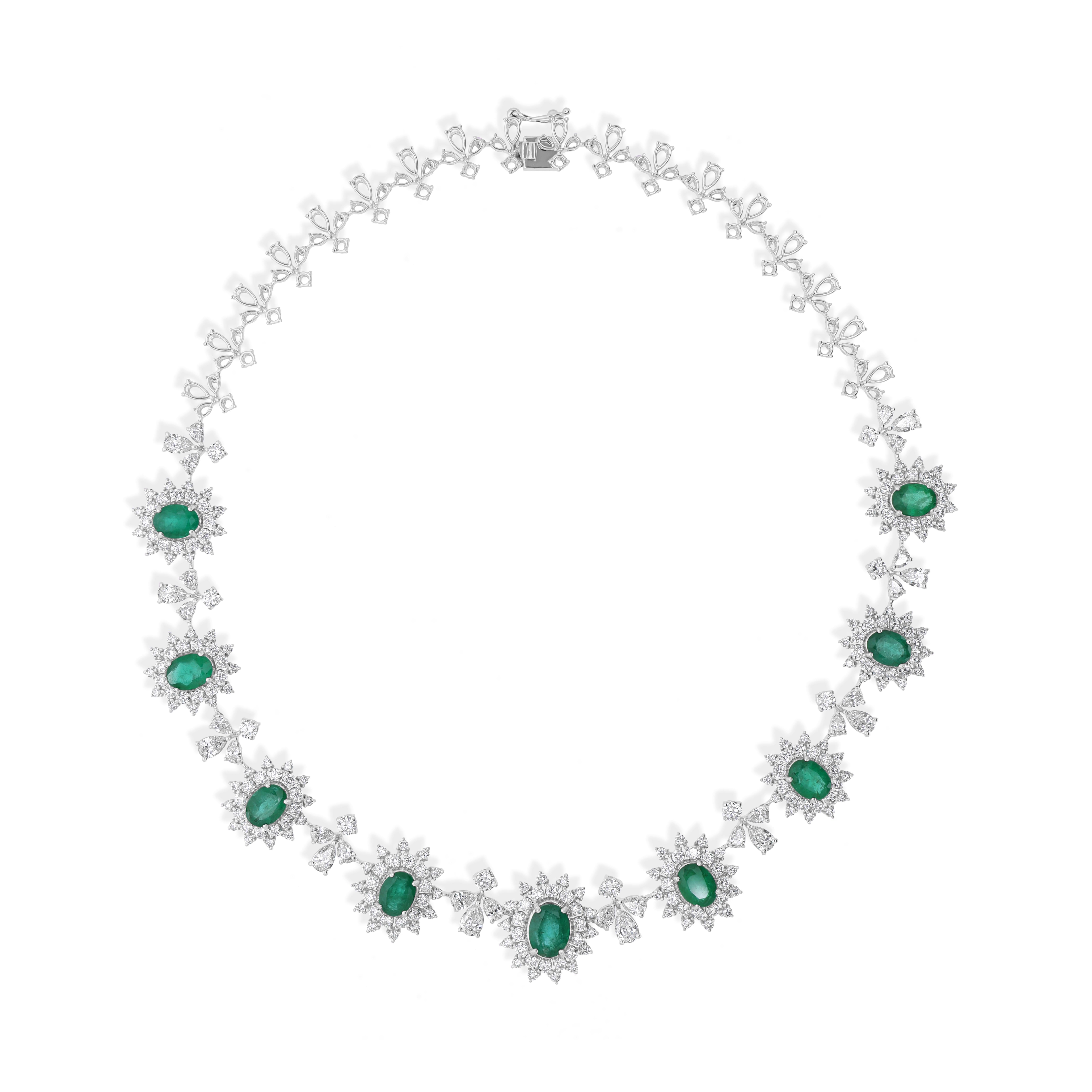 11,95 CT sambischer Smaragd 13,60 CT Diamant Glamouröse Halskette 18k Weißgold im Angebot 1