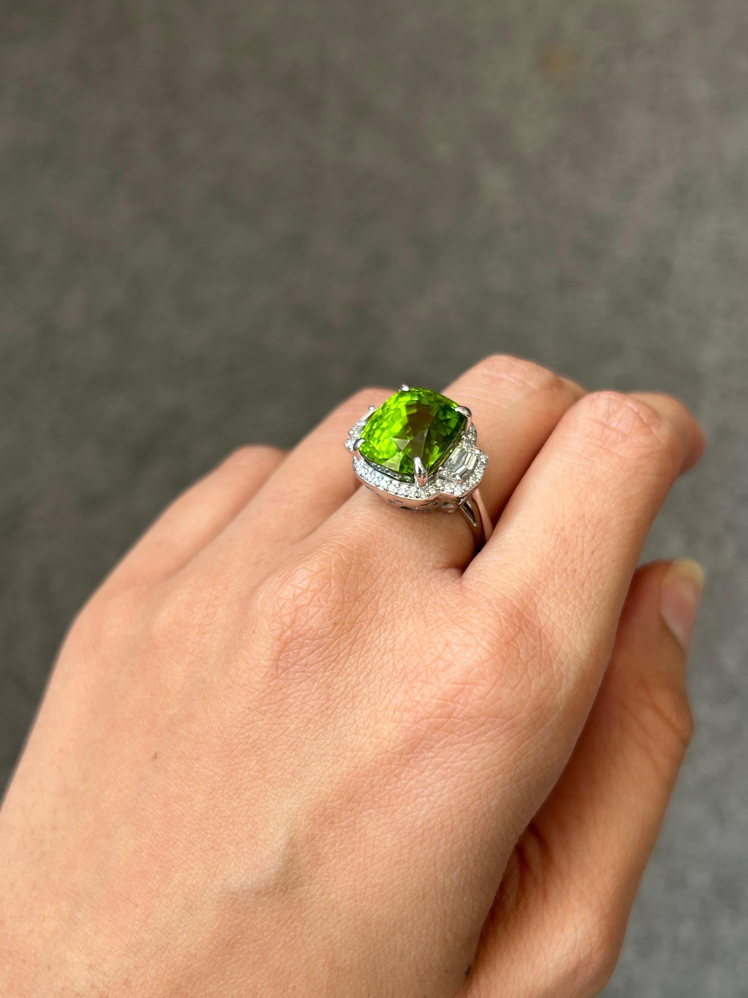 Women's or Men's 11.96 Carat Cushion Shape Peridot and Diamond Three Stone Engagement Ring For Sale
