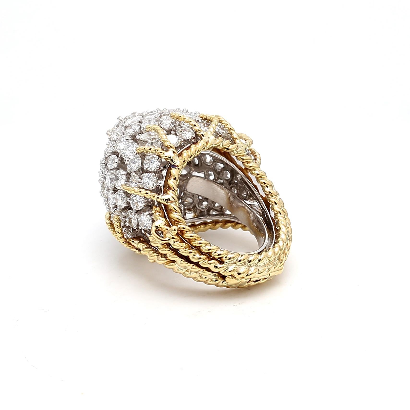 Bague grappe en or bicolore 18 carats avec diamants de forme ronde et marquise de 11,97 carats en vente 2
