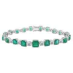 Pulsera de eslabones con una esmeralda de Zambia de 11,98 quilates y un diamante redondo de 3,41 quilates, en oro blanco de 18 quilates