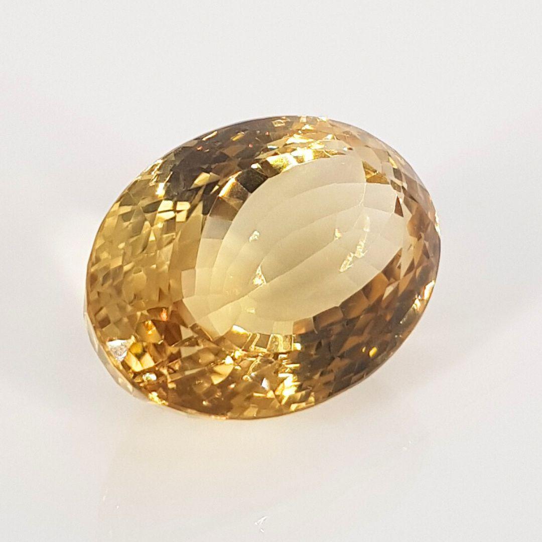 Rare and exquisite 119.86ct lemon quartz gemstone, a vibrant yellow beauty with exceptional clarity and brilliance, perfect for luxurious jewelry.
Carat Weight :		             119.86CT
Cut: 			              Oval 
Dimensions (estimated):	34.91mm x