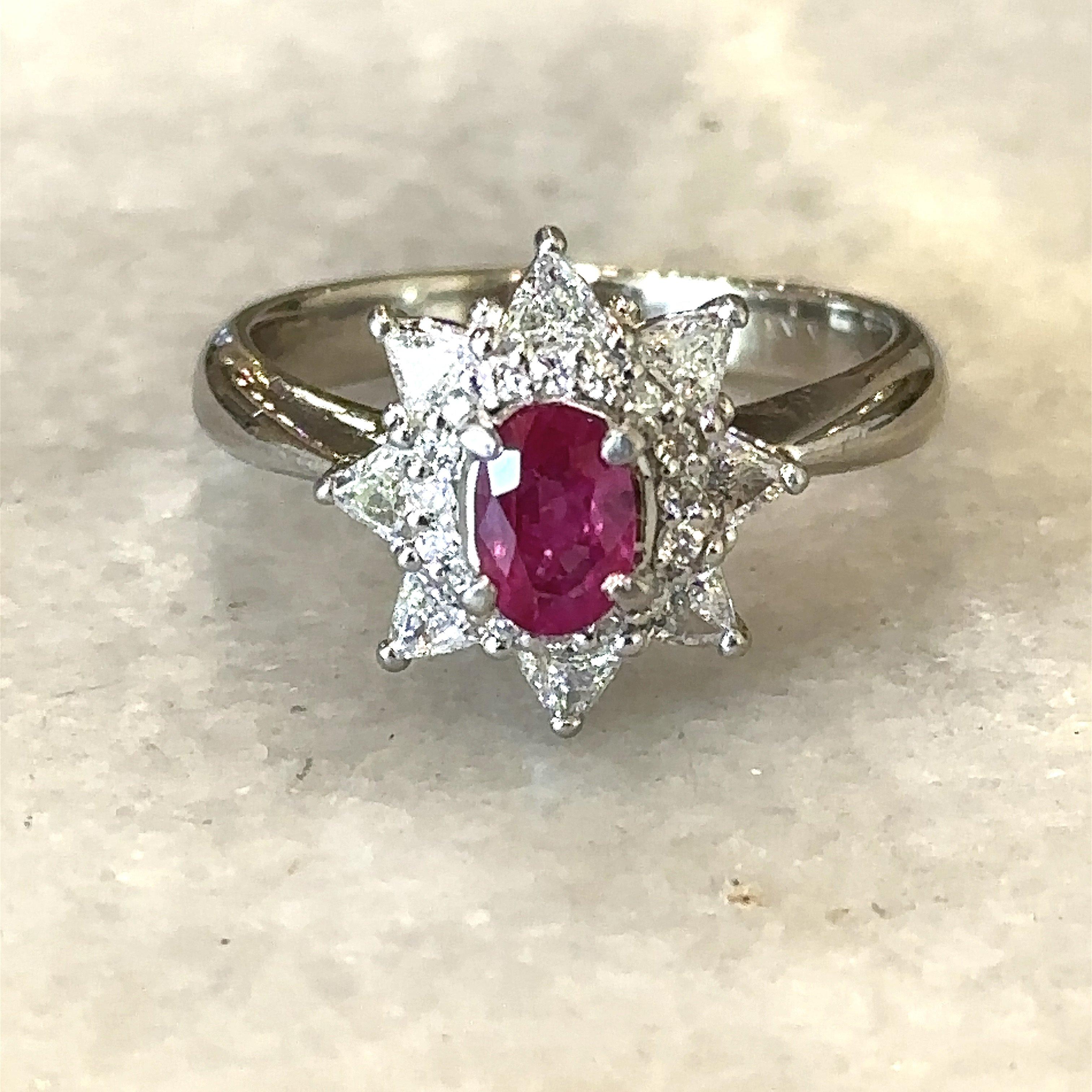 Anello in platino con diamante e rubino da 1,19 carati in vendita 2