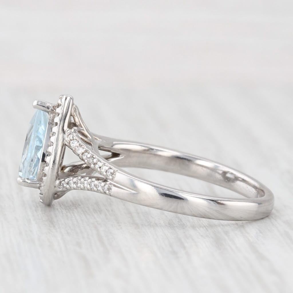 Información sobre la gema:
- Aguamarina natural -
Quilates - 1,08ct
Talla - Pera brillante
Color - Aqua / Azul claro
Tratamiento - Calentado

- Diamantes naturales -
Quilates totales - 0,11ctw
Talla - Redonda brillante
Color - G - I
Claridad - VS2 -