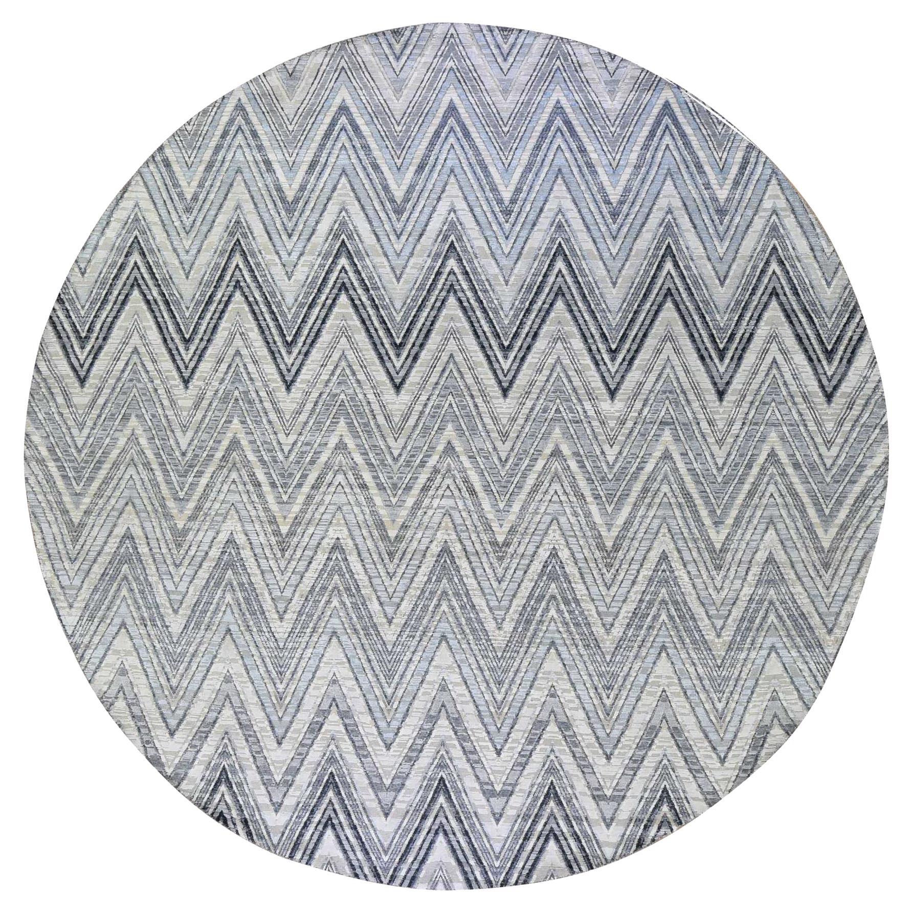 11'9"x11'9" Gray-Blue Chevron Design Wool and Pure Silk Hand Knotted Round Rug For Sale