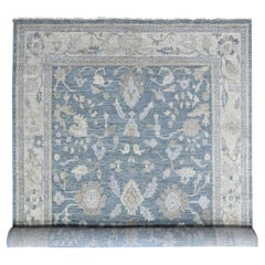 11'9" x 14'9" – Handgeknüpfter Wollteppich aus der „Blue Supple“-Kollektion im Oushak-Stil mit durchgängigem Muster