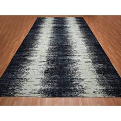 11'9"x15' Ivory with Black Horizontal Ombre Design Hand Knotted Soft Wool XL Rug