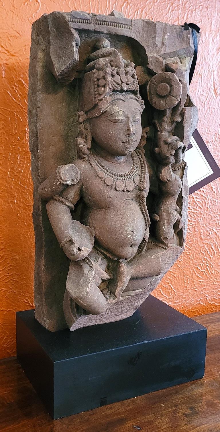 11C Red Sandstone Pot Bellied Vishnu Carving For Sale 3