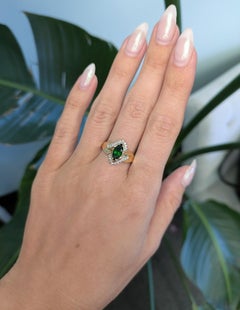 1.1Ct Chrome Diopside Ring with Natural Diamonds Accents: Solid 10K Gold, 10x8mm
