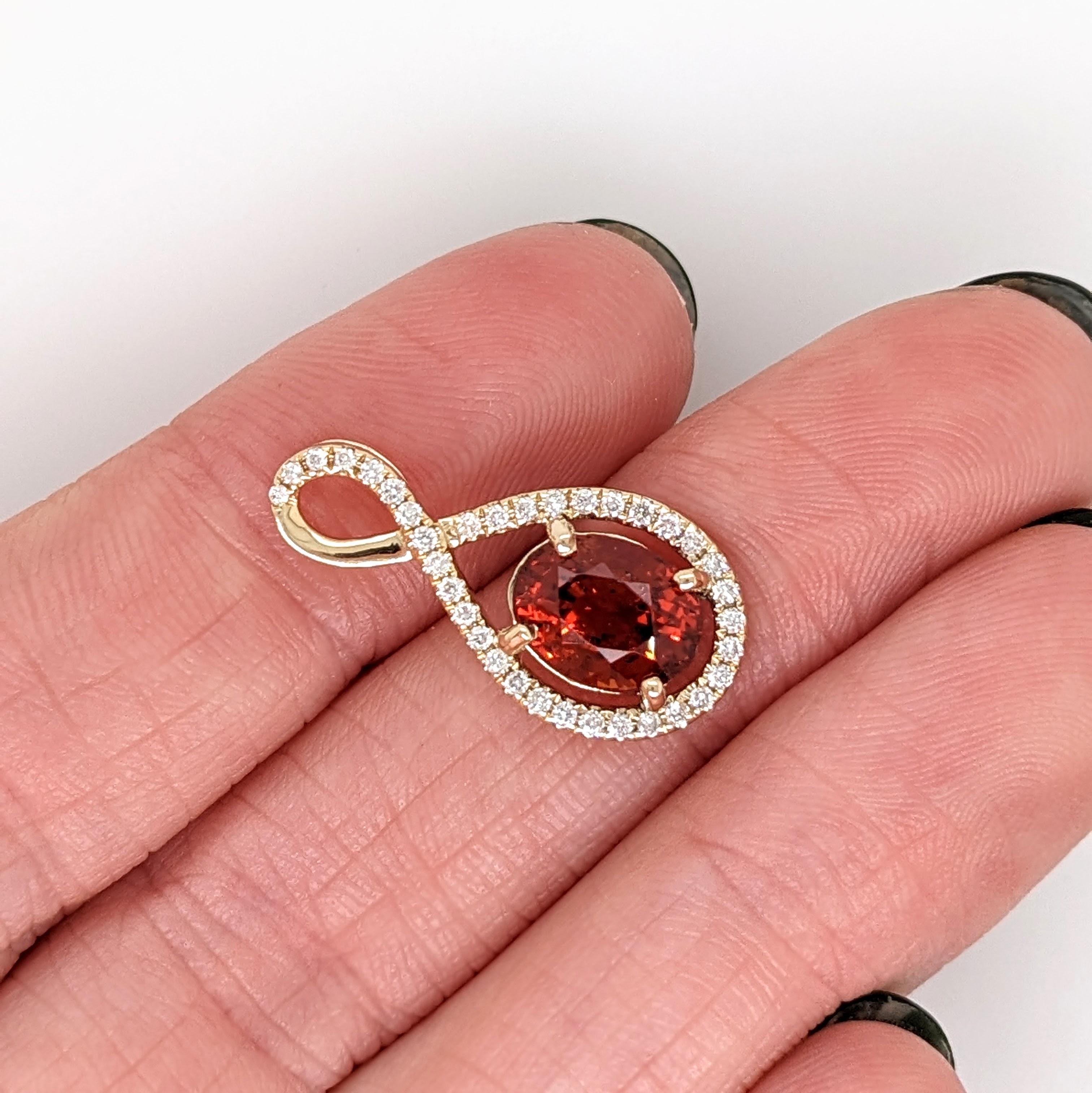 1.1ct Spessertine Garnet Pendant w Natural Diamonds in Solid 14K Yellow Gold In New Condition For Sale In Columbus, OH