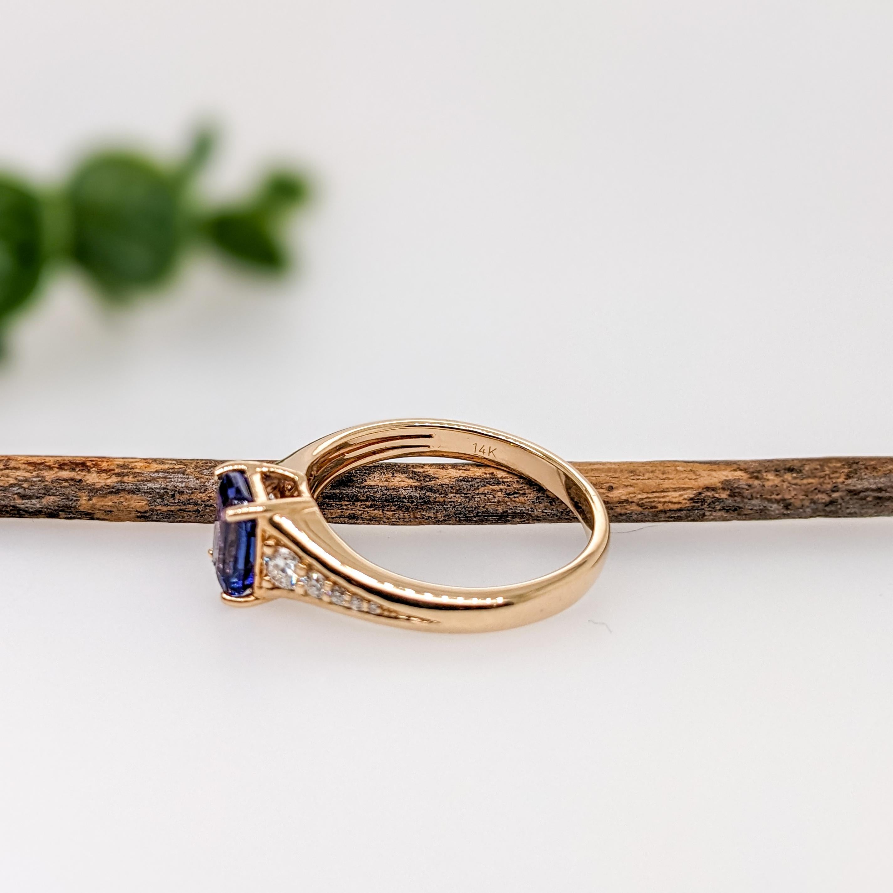 1.1ct Tanzanite Ring w Earth Mined Diamonds in Solid 14K Yellow Gold EM 7x5mm In New Condition For Sale In Columbus, OH