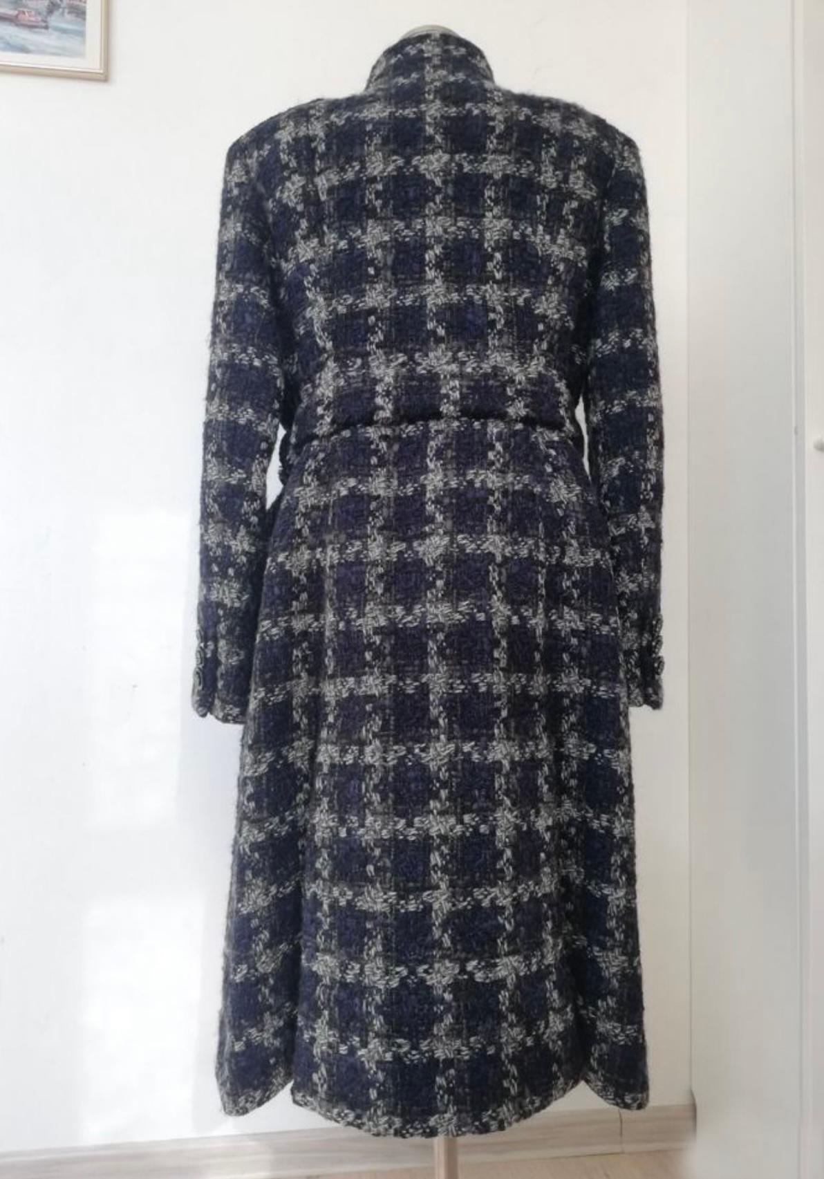 11K$ Paris / Cosmopolite CC Jewel Buttons Tweed Coat 4