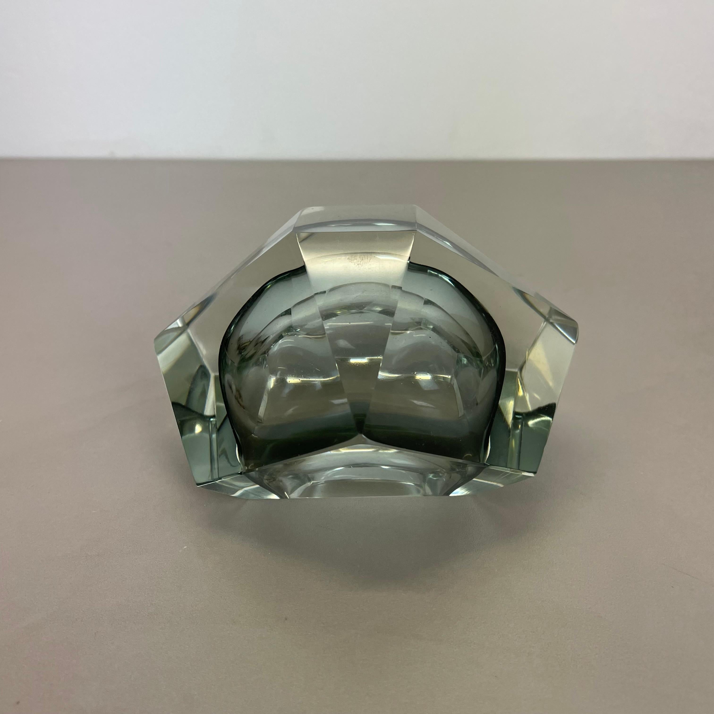 1.1kg Murano Glass Sommerso grey DIAMOND Bowl Ashtray, Flavio Poli, Italy, 1970s For Sale 12