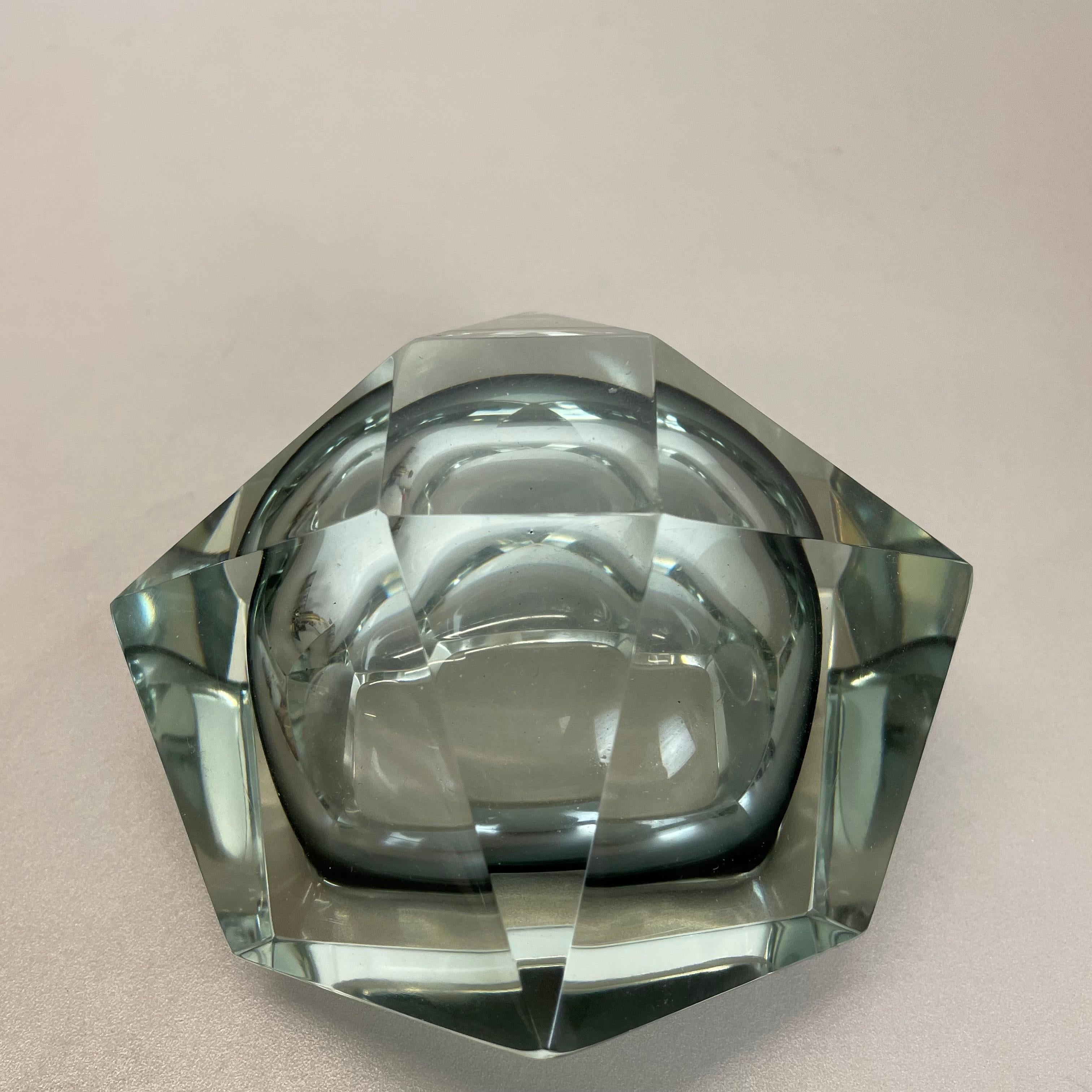 1.1kg Murano Glass Sommerso grey DIAMOND Bowl Ashtray, Flavio Poli, Italy, 1970s For Sale 13