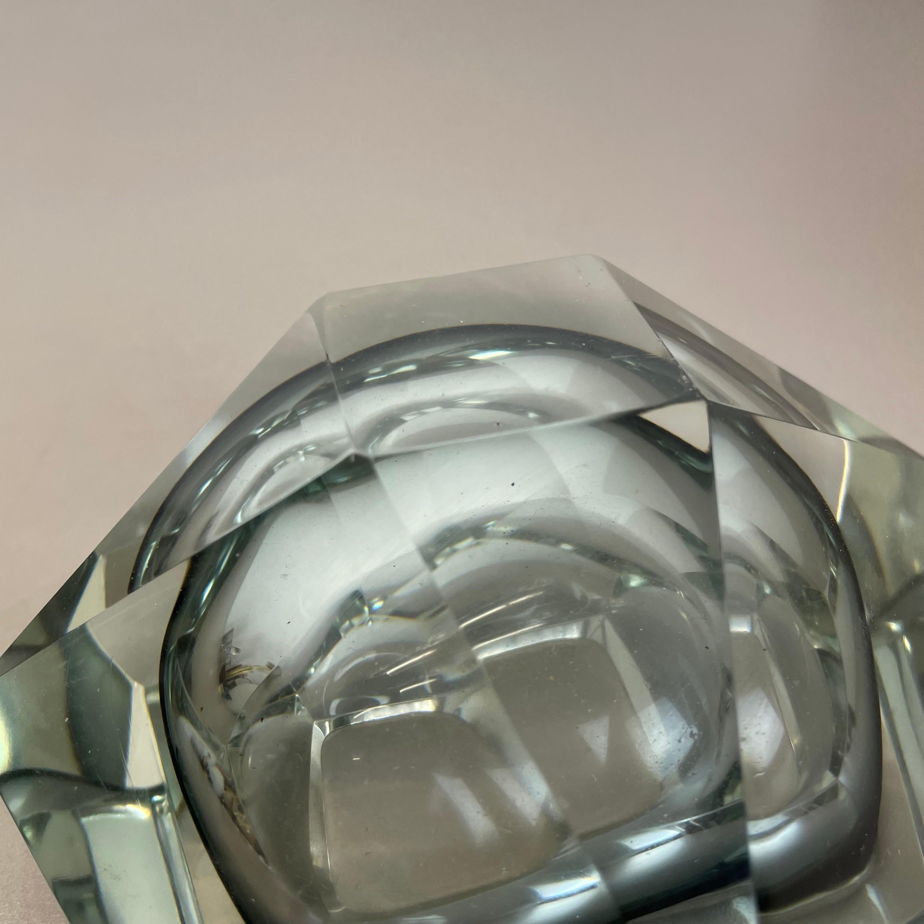 1,1 kg Murano Glass Sommerso grau DIAMOND Schalen-Aschenbecher, Flavio Poli, Italien, 1970er Jahre im Angebot 10