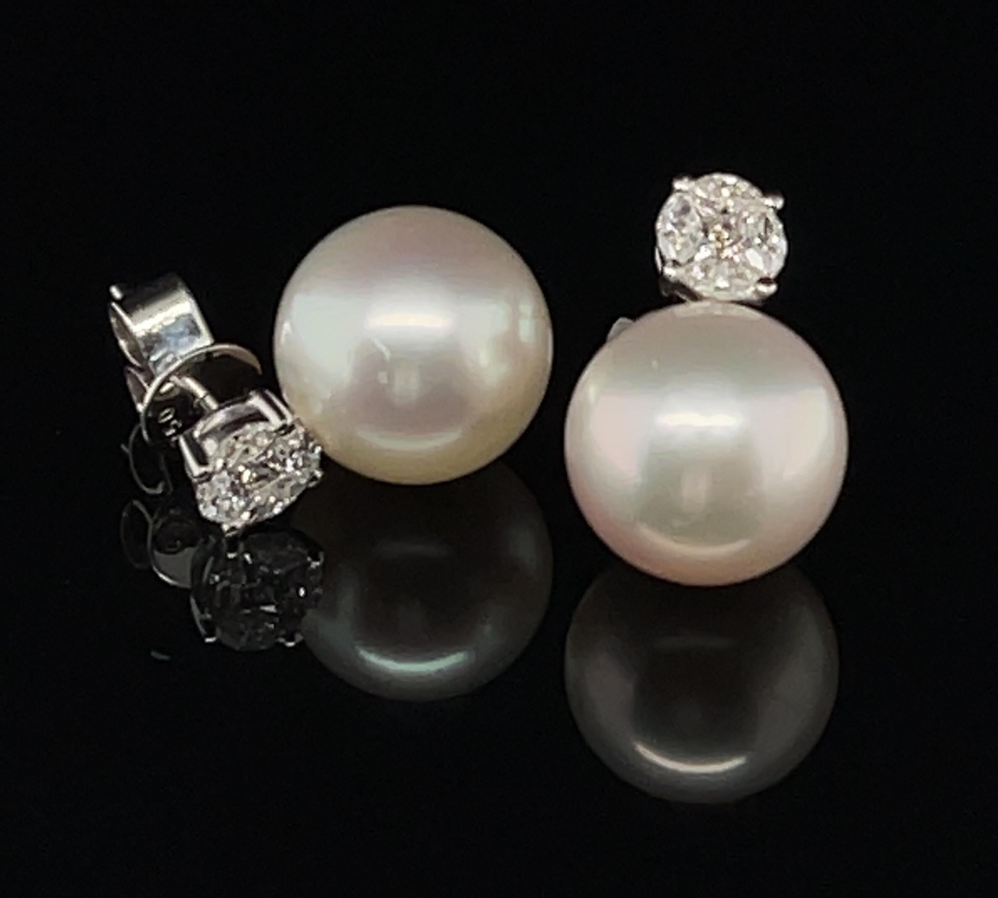 11mm Akoya Saltwater Pearl and Diamond Earrings in 18k White Gold In New Condition For Sale In Los Angeles, CA