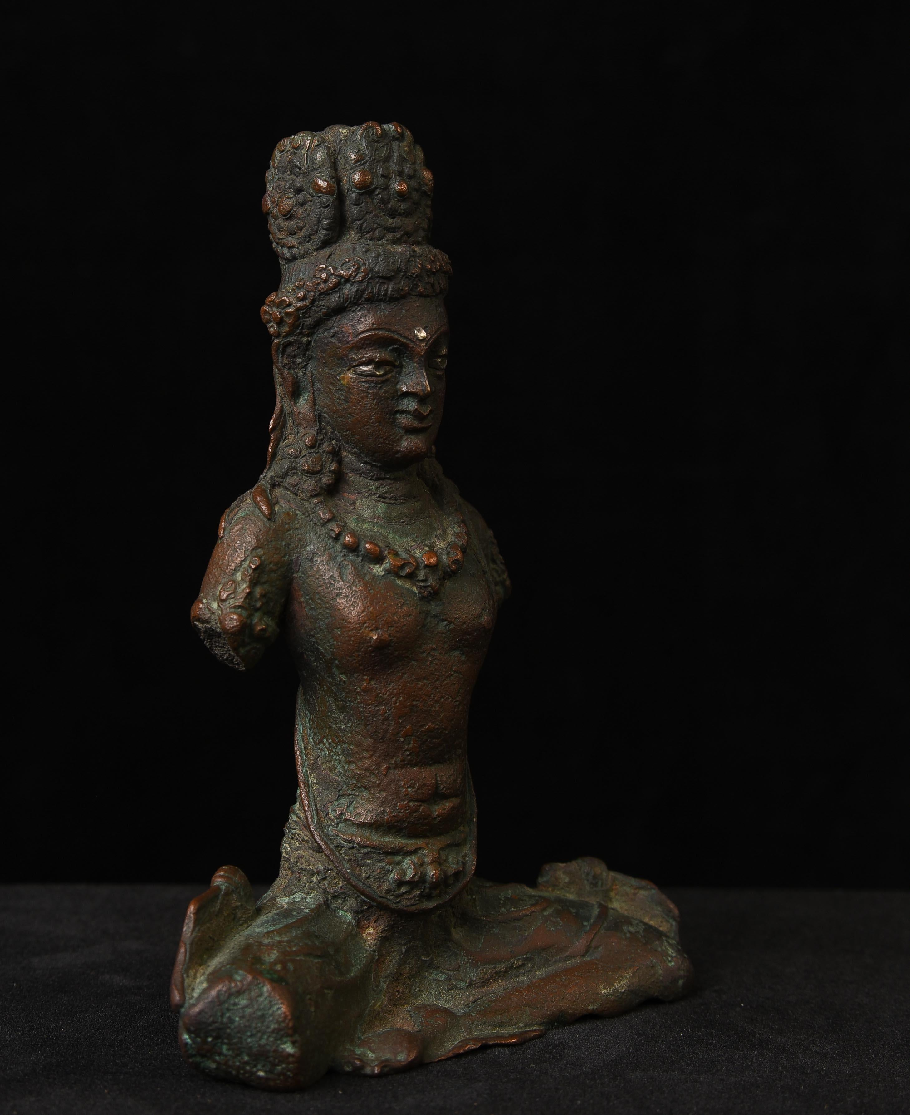 11th century West Tibetan bronze bodhisattva with Silver Inlays. For Sale 3