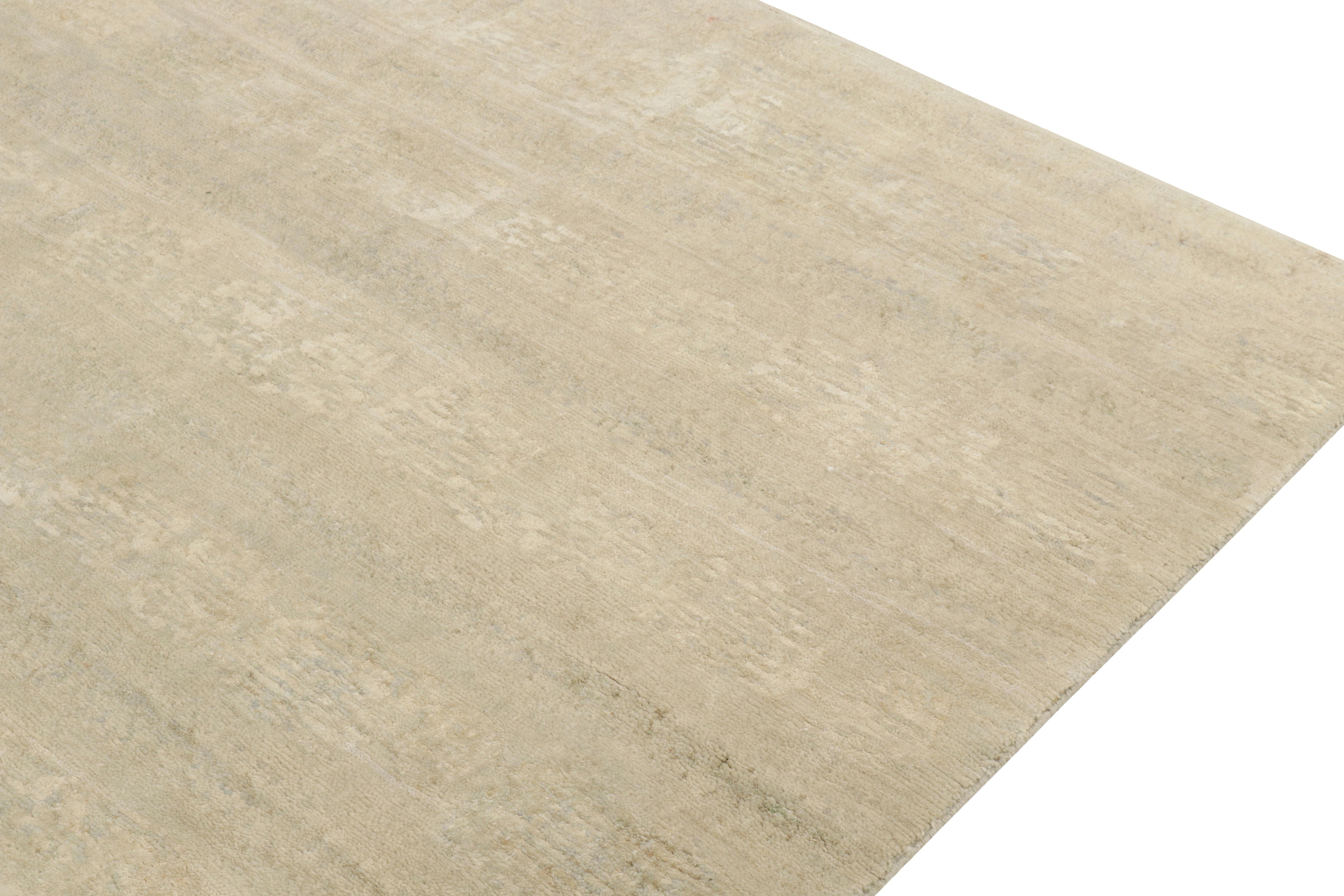 Zeitgenössischer Teppich & Kelim-Teppich in Beige & Grau mit gemusterten Streifen (Indisch) im Angebot