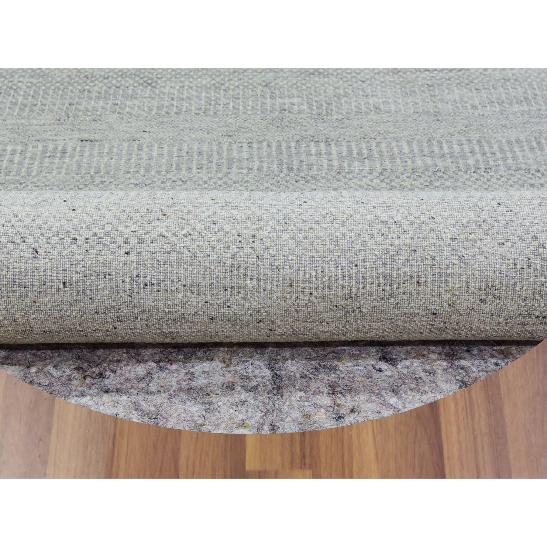11'x11' Rustic Gray Grass Design Hand geknüpft undyed Wolle Runde Orientteppich (Indisch) im Angebot