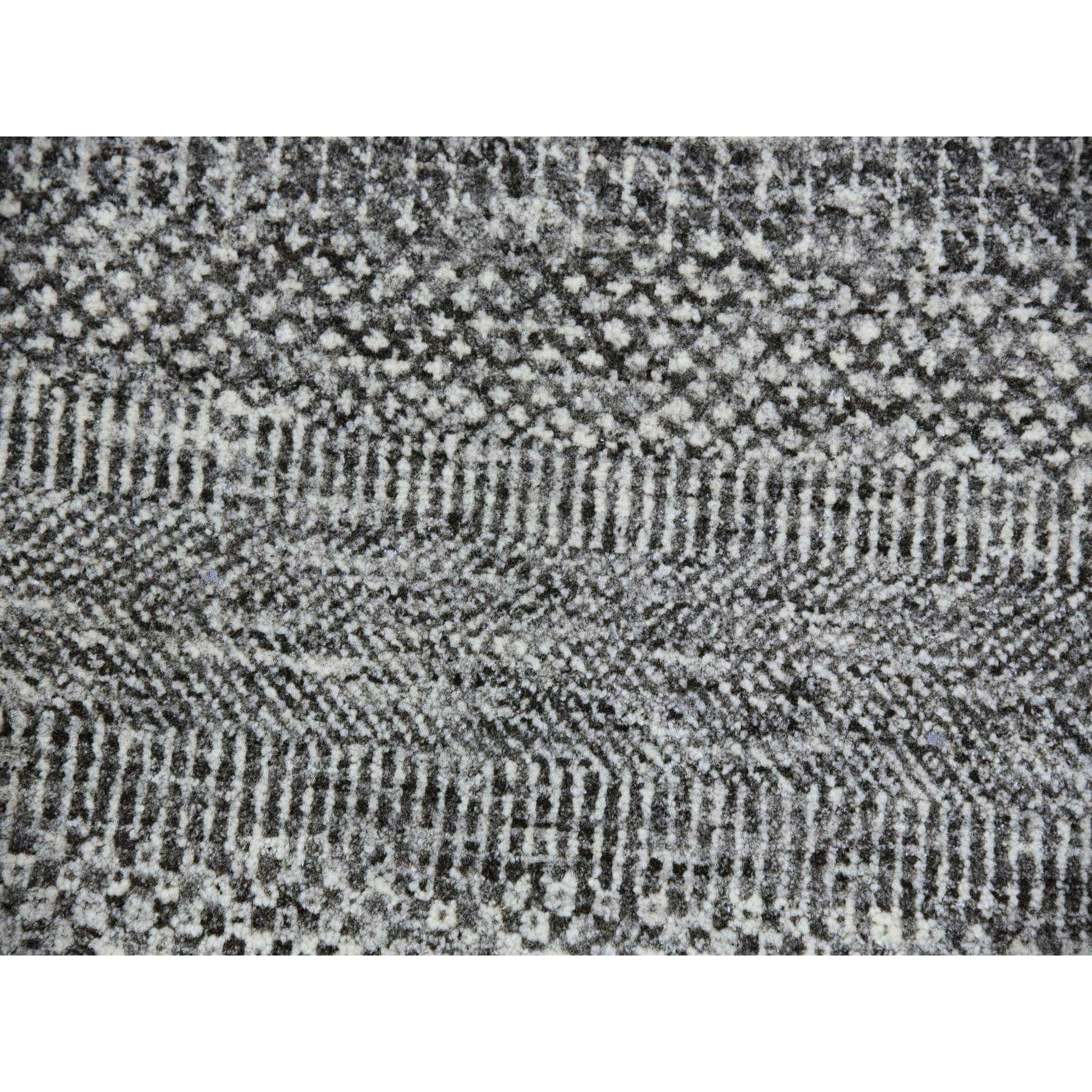 Lana 11'x11' Storm Gray Grass Design Tappeto rotondo in lana organica non colorata annodata a mano in vendita