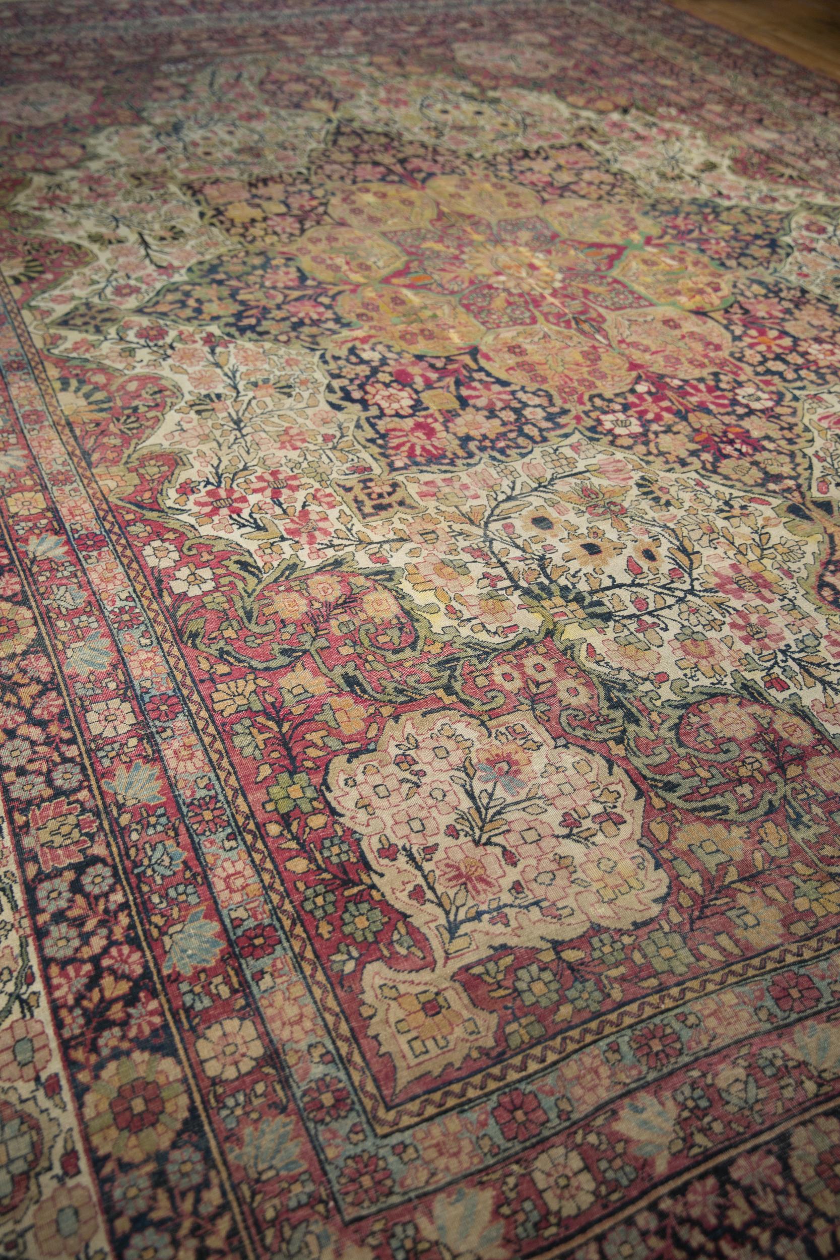 Antique Kermanshah Carpet In Good Condition For Sale In Katonah, NY