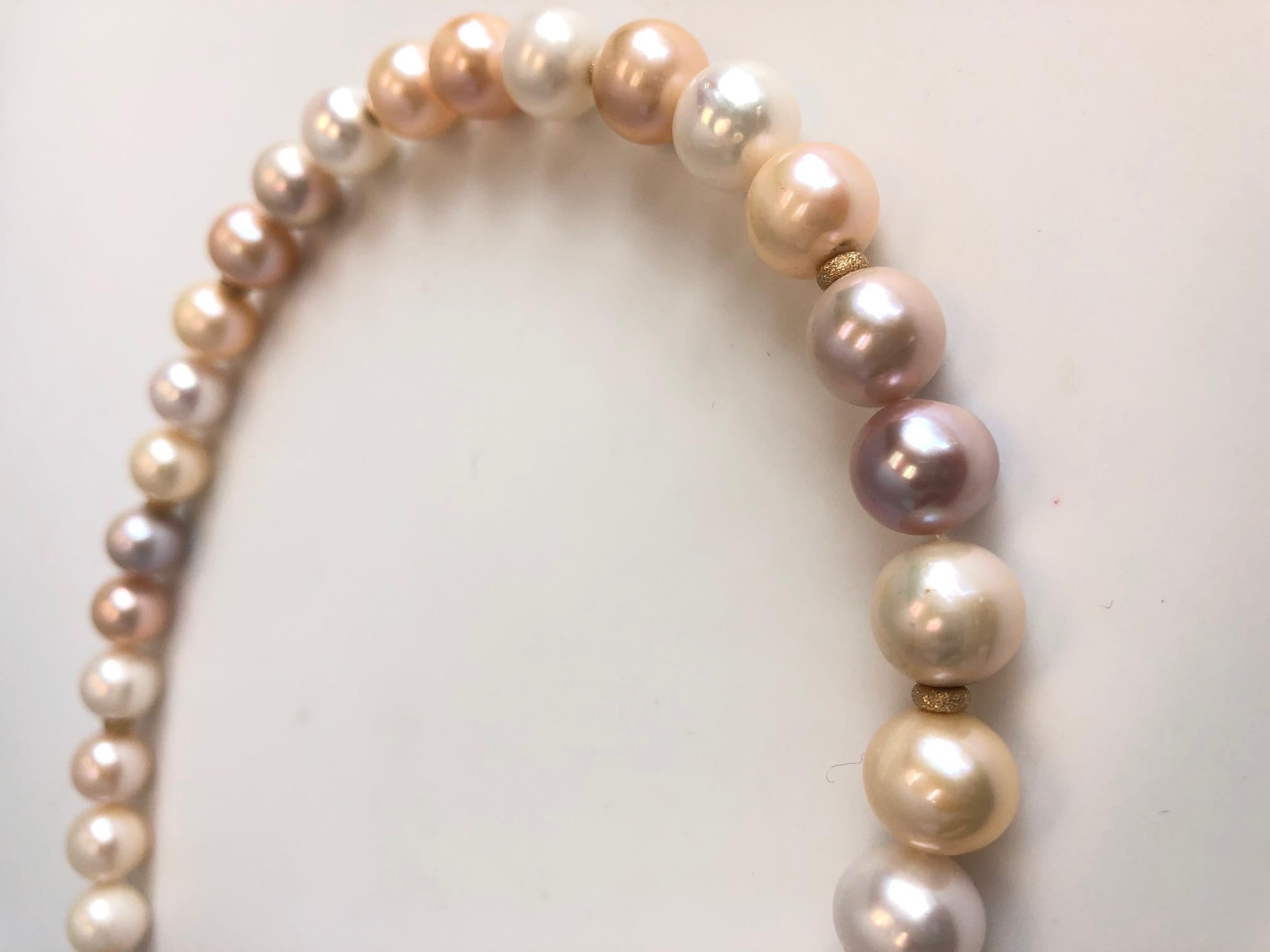 Collier de perles d'eau douce 12-13mm avec accents en or jaune 14k en vente 3