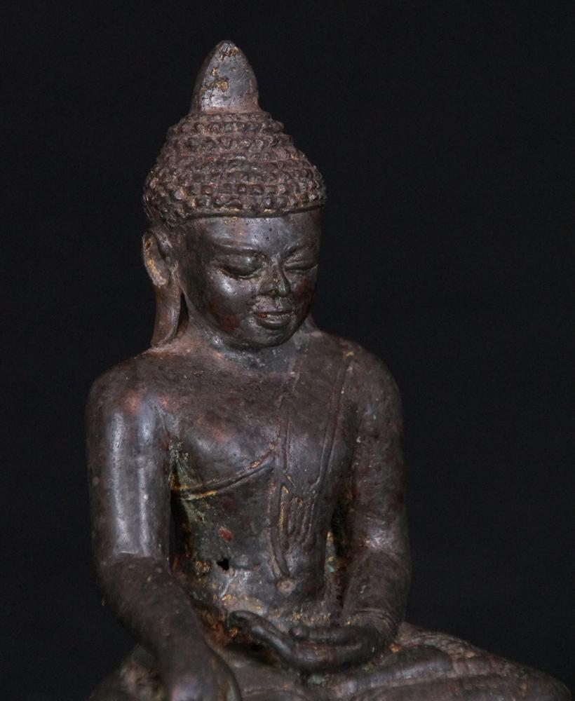 12-13th century Special - antique Arakan Buddha from Burma In Good Condition For Sale In DEVENTER, NL