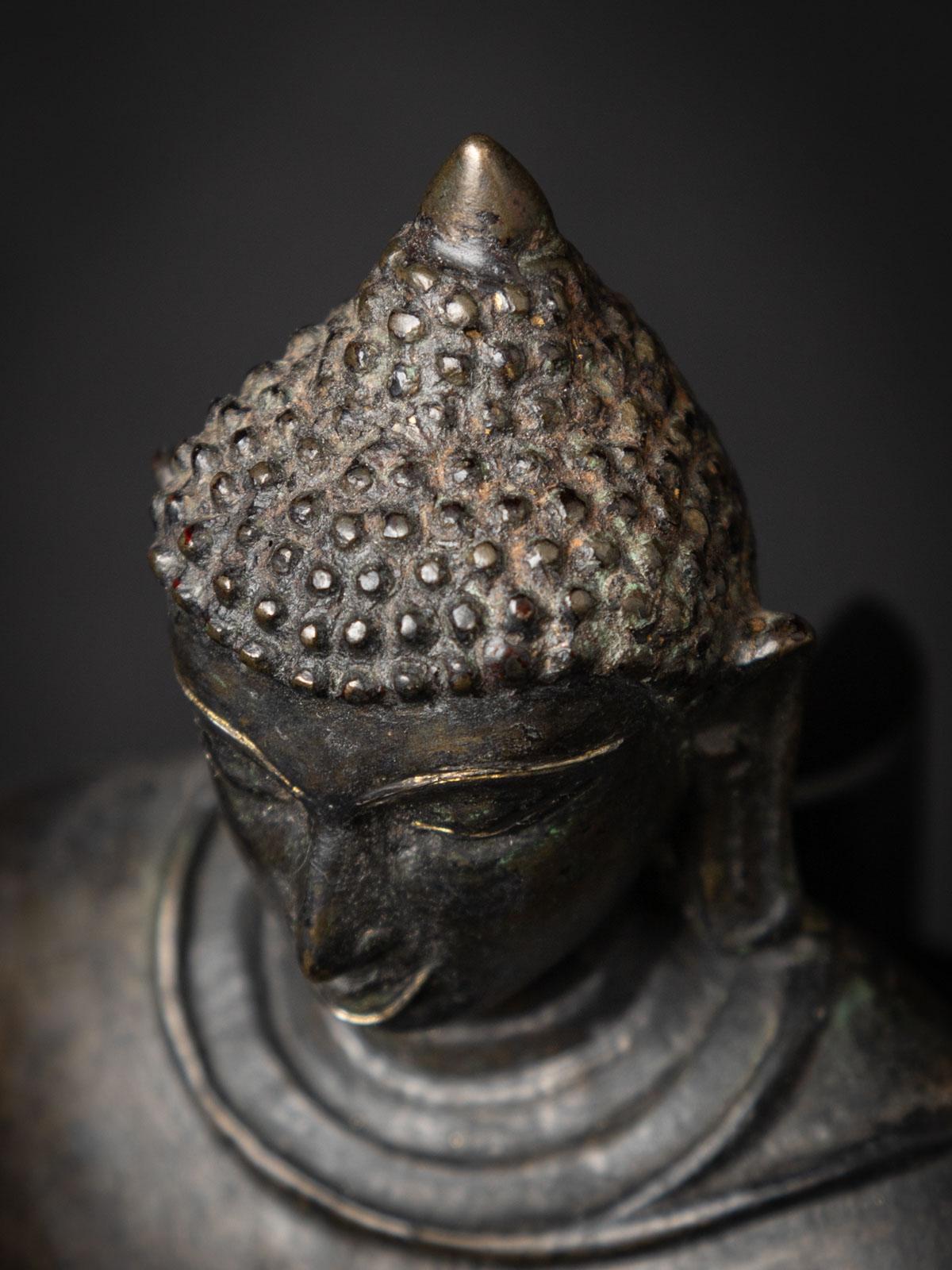 12-13th Century Very special antique bronze Bagan Buddha from Burma For Sale 1