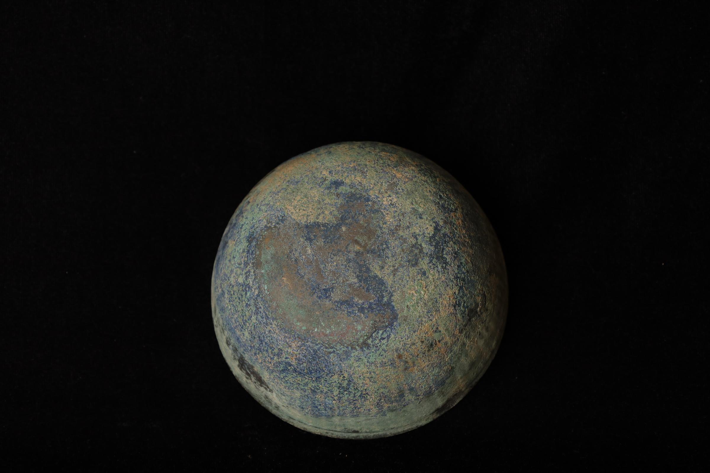 12-14th century Sukhothai kingdom(Thailand) rare bronze ribbed bowl For Sale 5