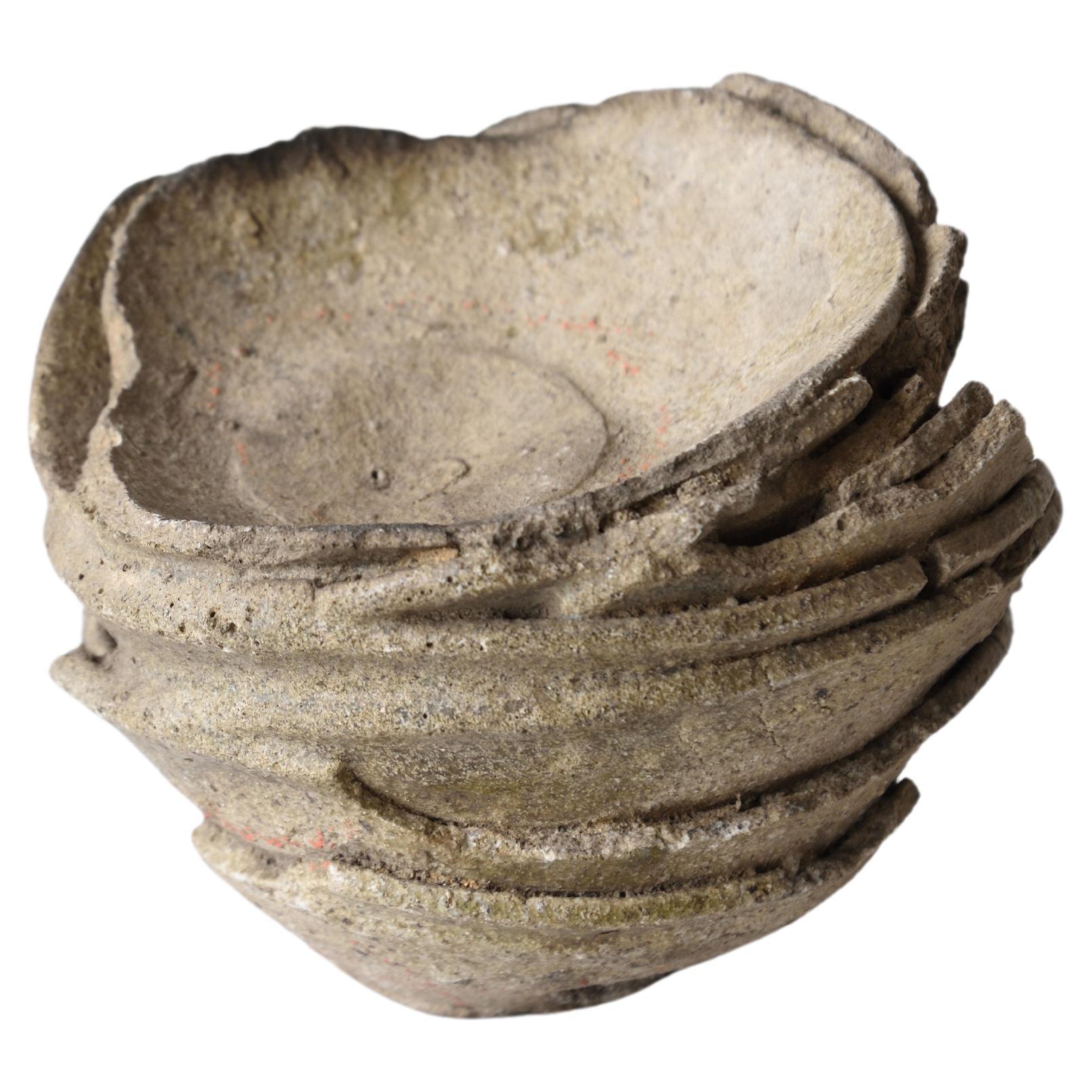 12-16th century Yamajawan 8-layered Japanese proto-pottery mountain bowls For Sale