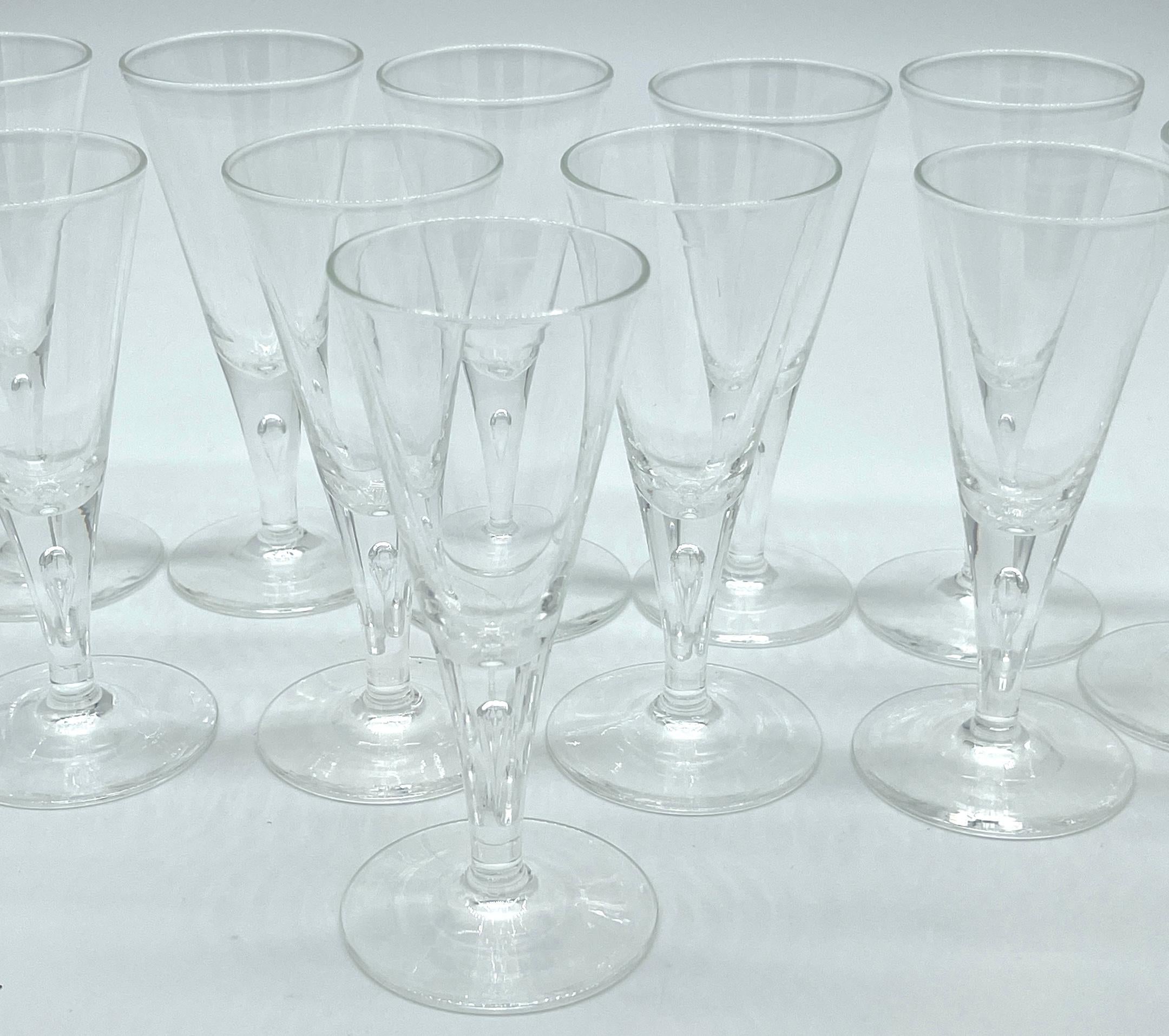 12  1960s Steuben #7924 Burbuja Controlada Copas Pequeñas/ Vinos Estadounidense en venta
