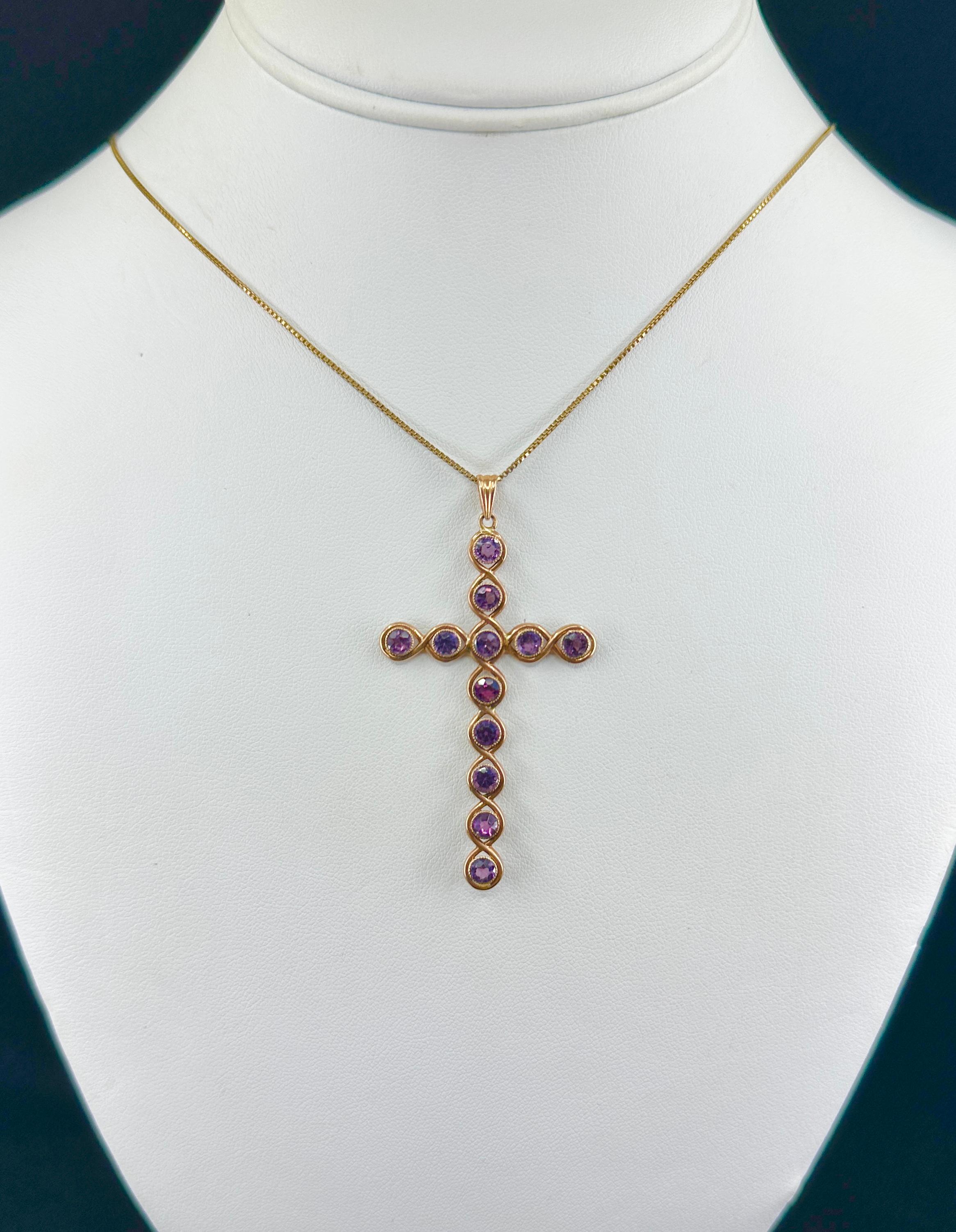 Taille ronde 12 Collier pendentif croix en améthyste or Antique Victorien Art Deco 2.5 Inch en vente