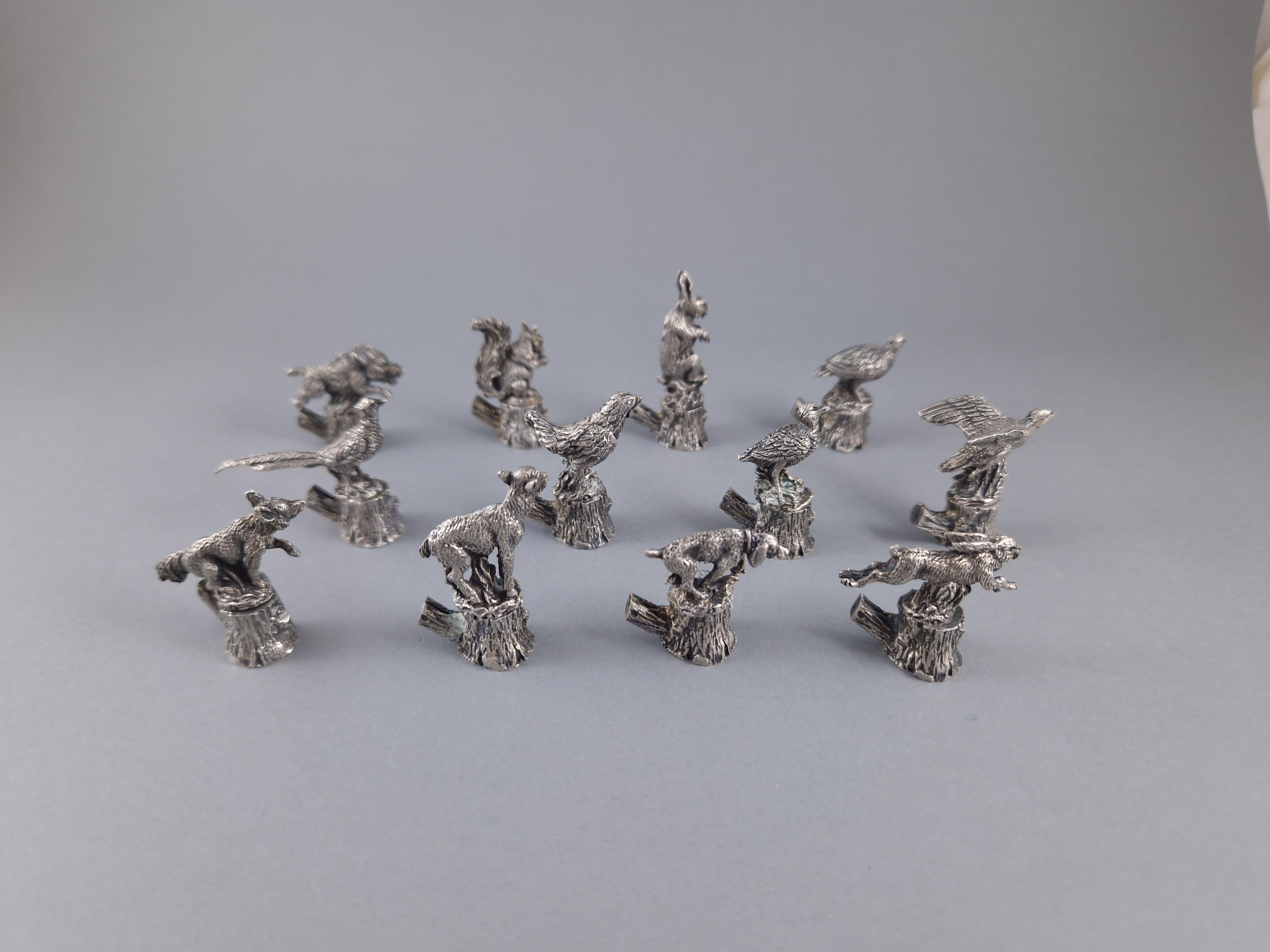 12 Animal Place Card Or Menu Holders In Sterling Silver With Hunting Theme For Sale 2