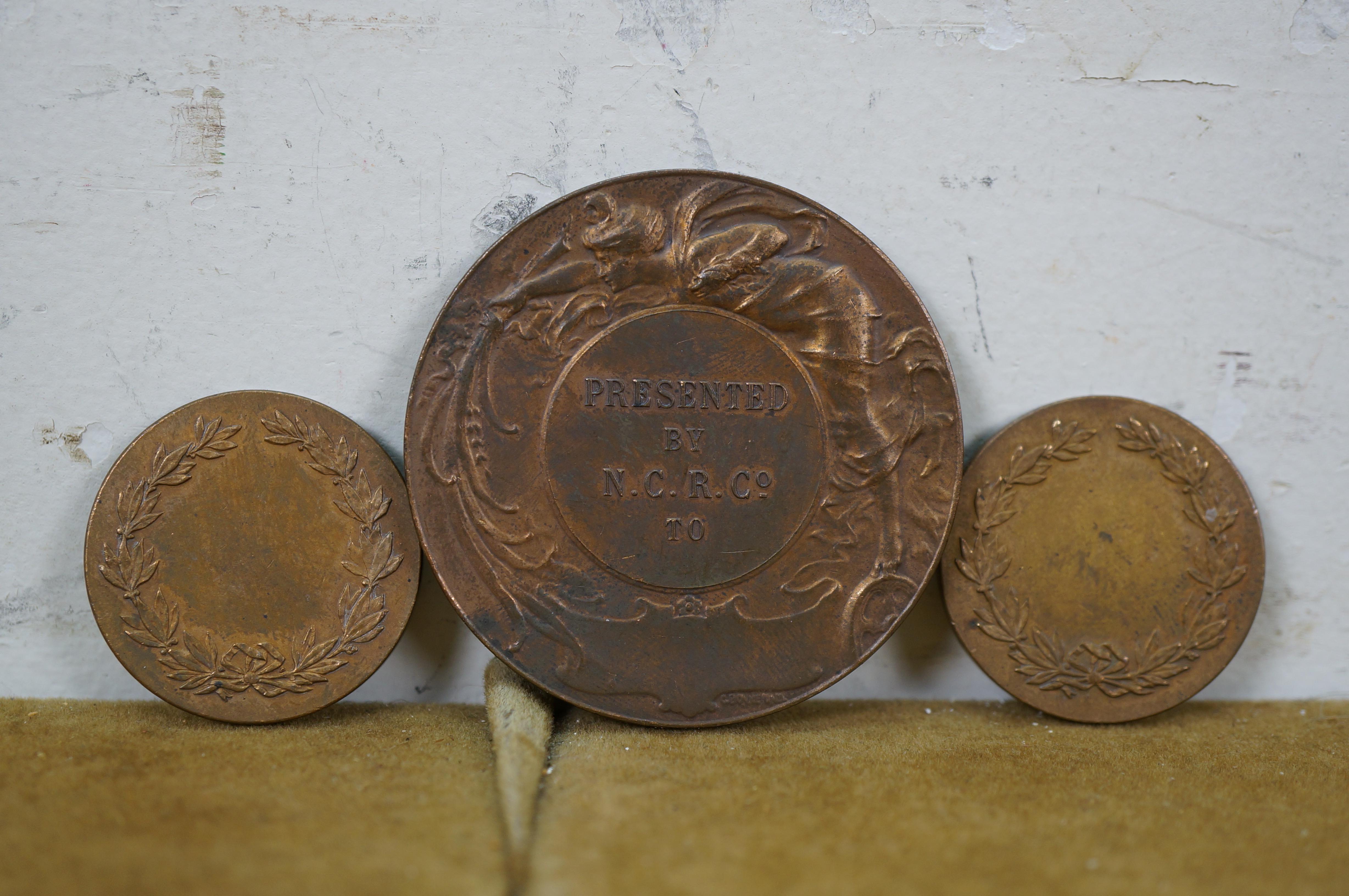 12 médailles anciennes en bronze Art Nouveau Médailles des employés de la NCR Récompenses en vente 6